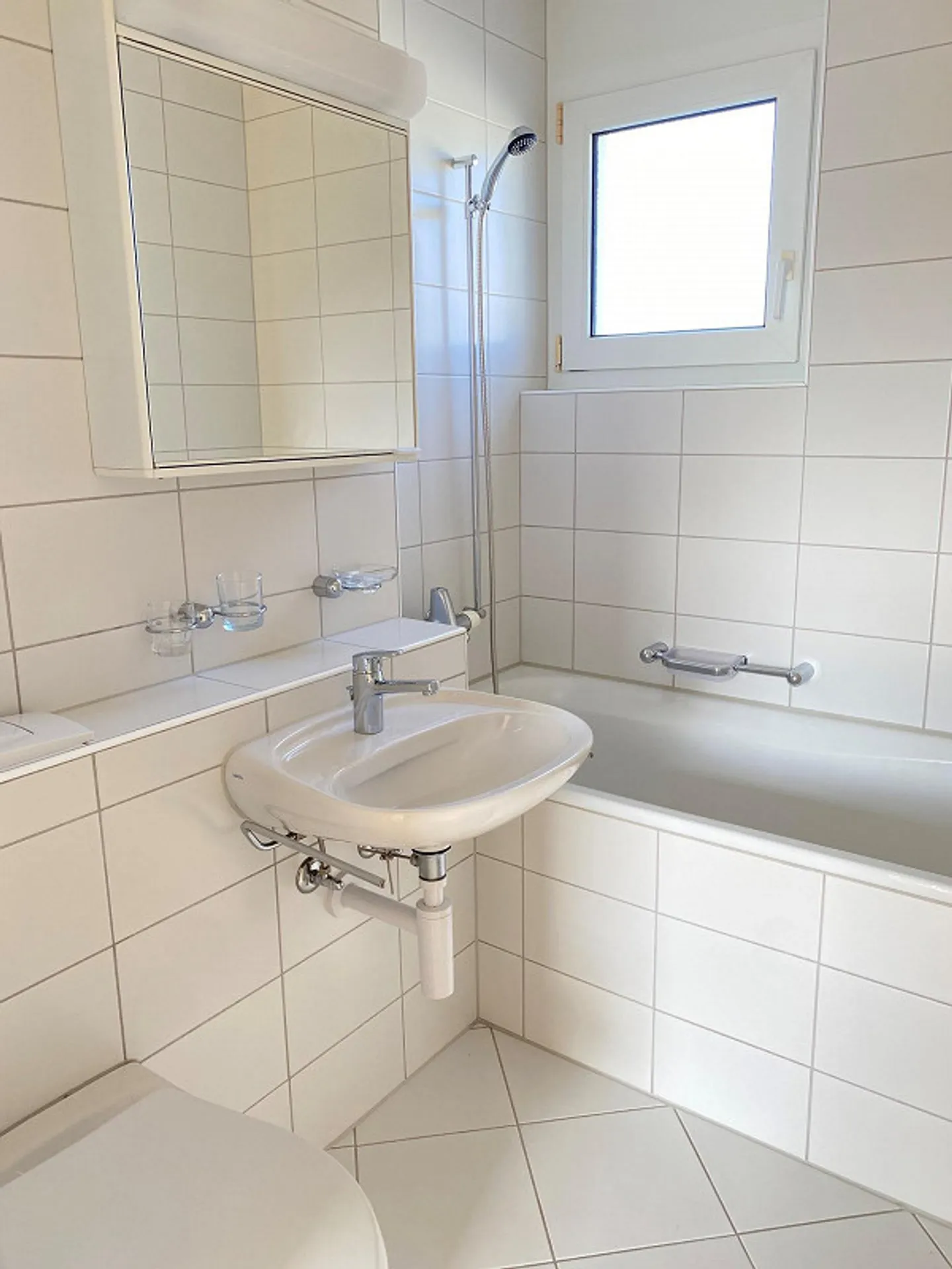 4.5 Zimmerwohnung in Oetwil am See - Foto 3 von 4
