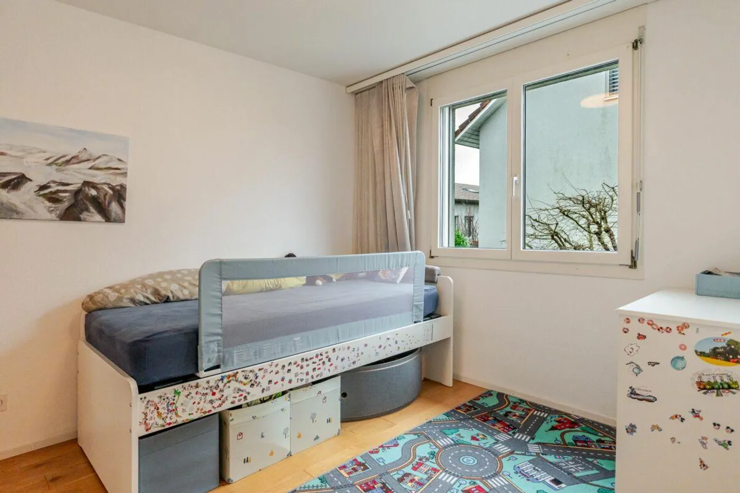 5.5 Room Middle House with Parking Space in Family-Friendly Location - Photo 5 of 12