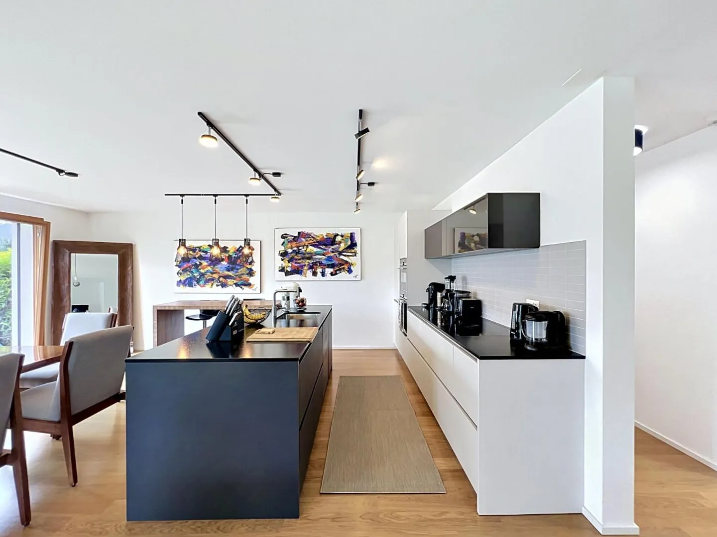 Porto della Famiglia nel Cuore di una Residenza Preferita - Foto 4 di 13