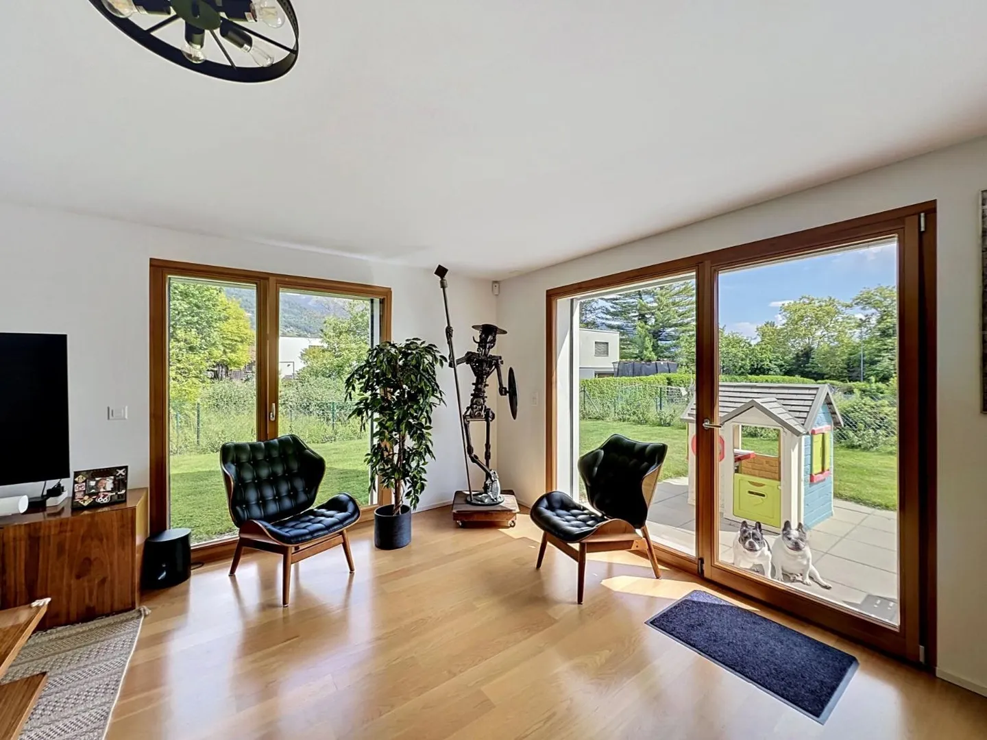 Porto della Famiglia nel Cuore di una Residenza Preferita - Foto 6 di 13