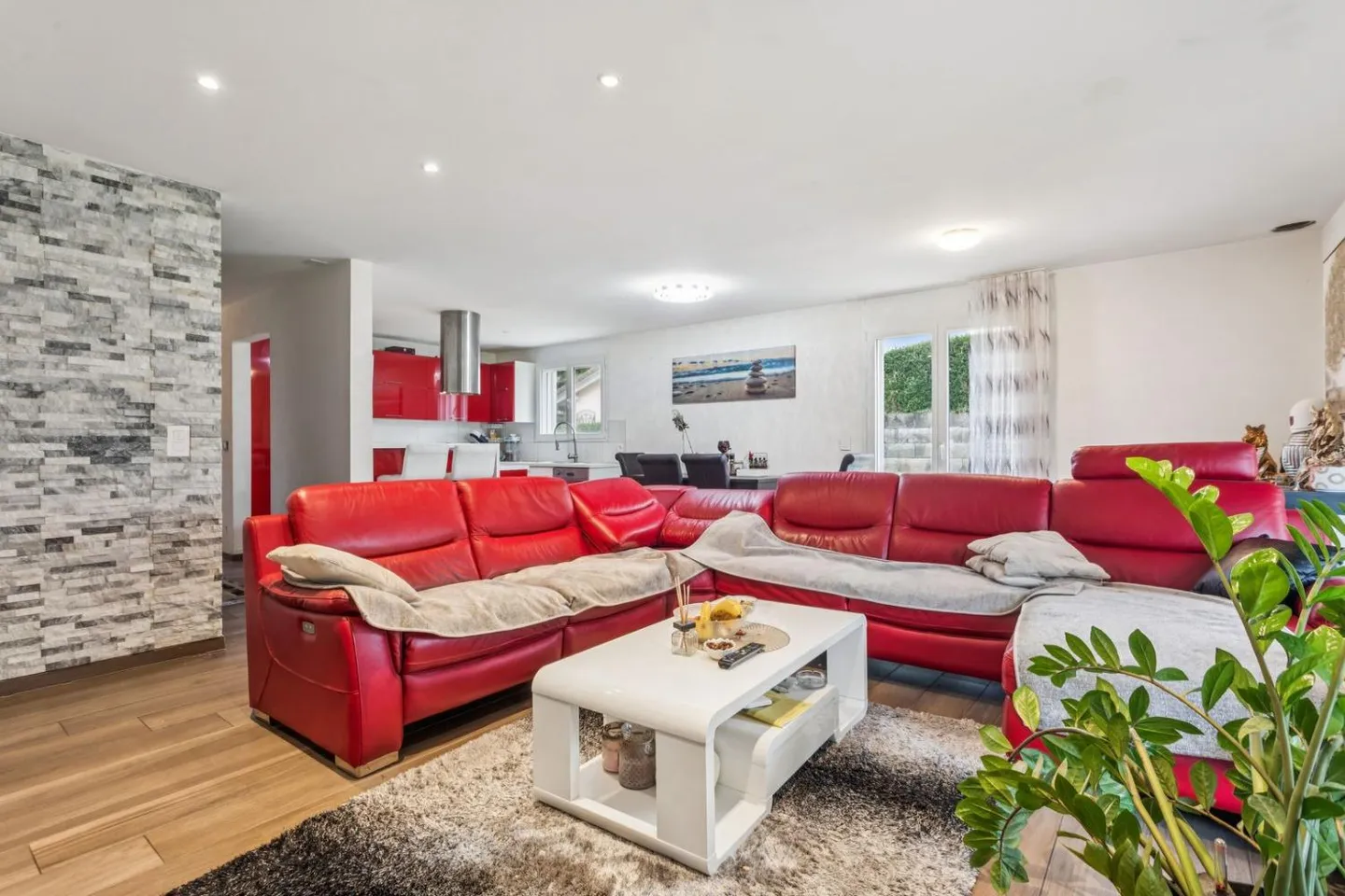 Semi-detached house with 4.5 rooms and beautiful garden - Photo 3 of 10