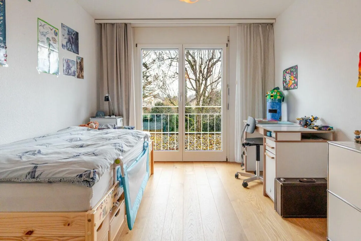 5.5 Room Middle House with Parking Space in Family-Friendly Location - Photo 6 of 12