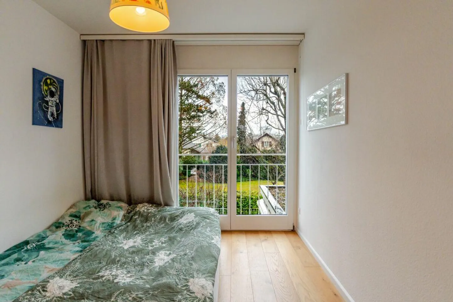 5.5 Room Middle House with Parking Space in Family-Friendly Location - Photo 7 of 12