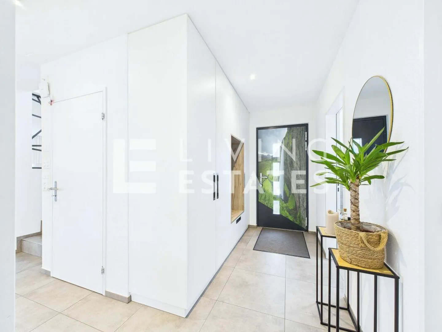 Rêve de Famille de Classe Supérieure - Photo 8 sur 16