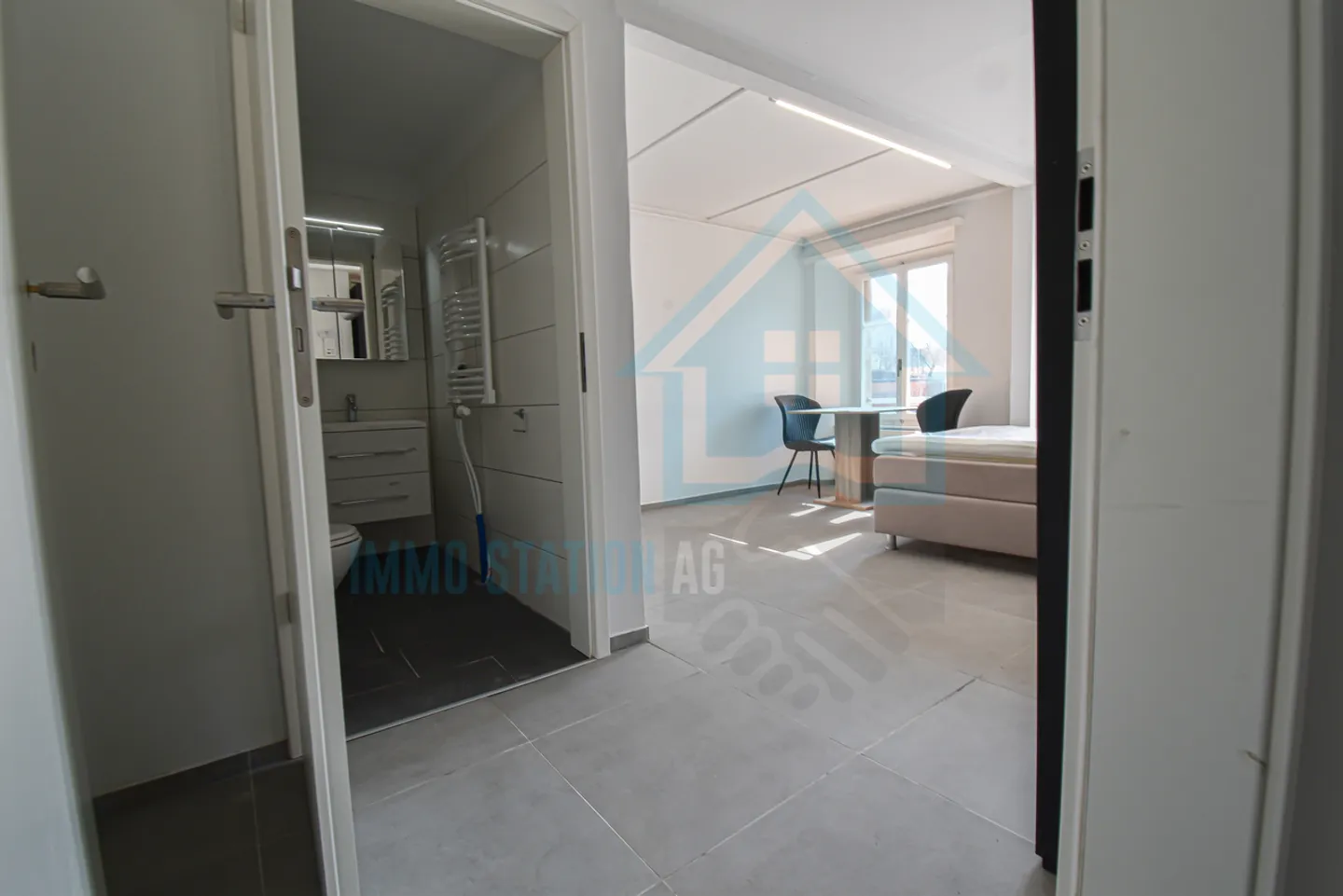 Möbliertes Studio in Döttingen - Foto 2 von 7