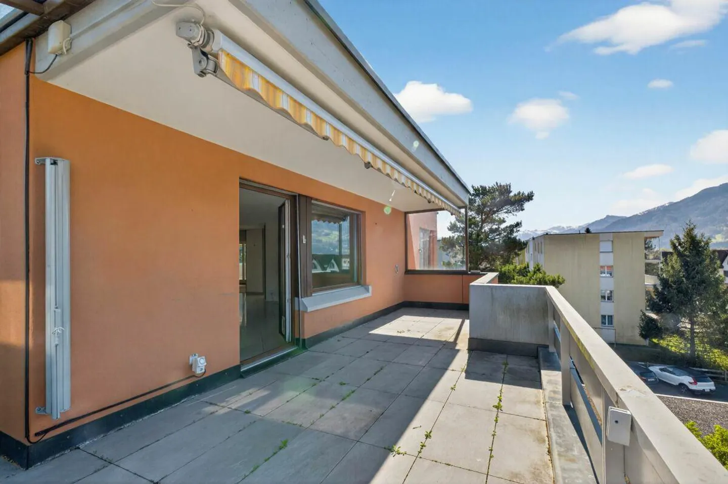 Grand potentiel, pièces lumineuses et deux terrasses - Photo 9 sur 23