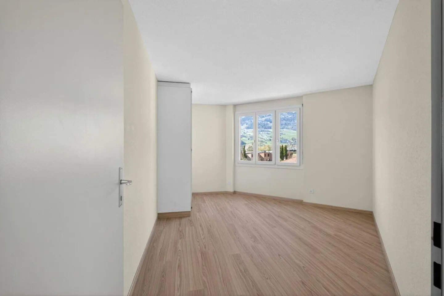 Grand potentiel, pièces lumineuses et deux terrasses - Photo 16 sur 23