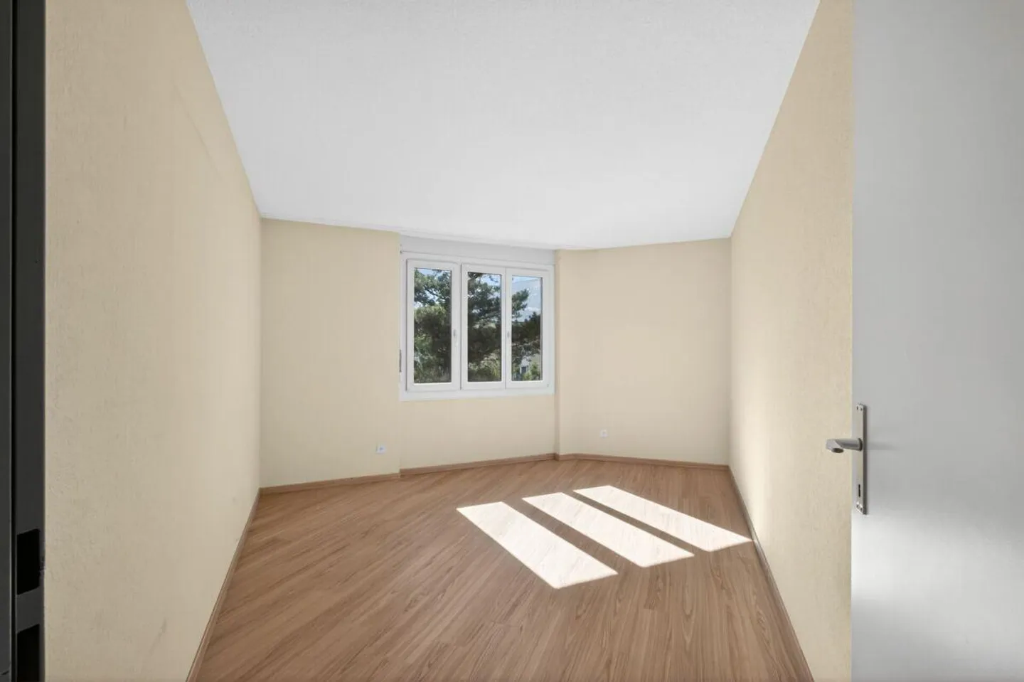 Grand potentiel, pièces lumineuses et deux terrasses - Photo 17 sur 23