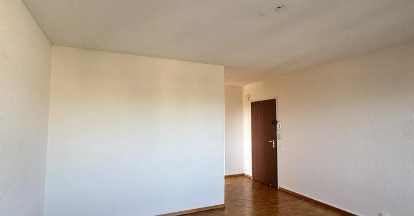 Apartment soon to be renovated for rent - Photo 2 of 7