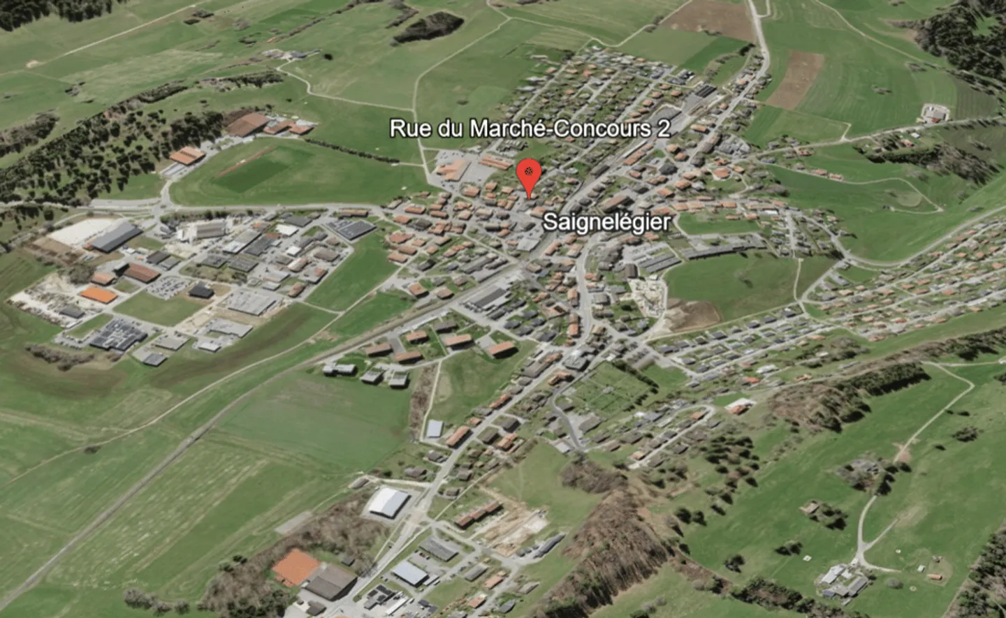 For sale building with large multipurpose area, 3 parking spaces, 2 apartments - Photo 5 of 13