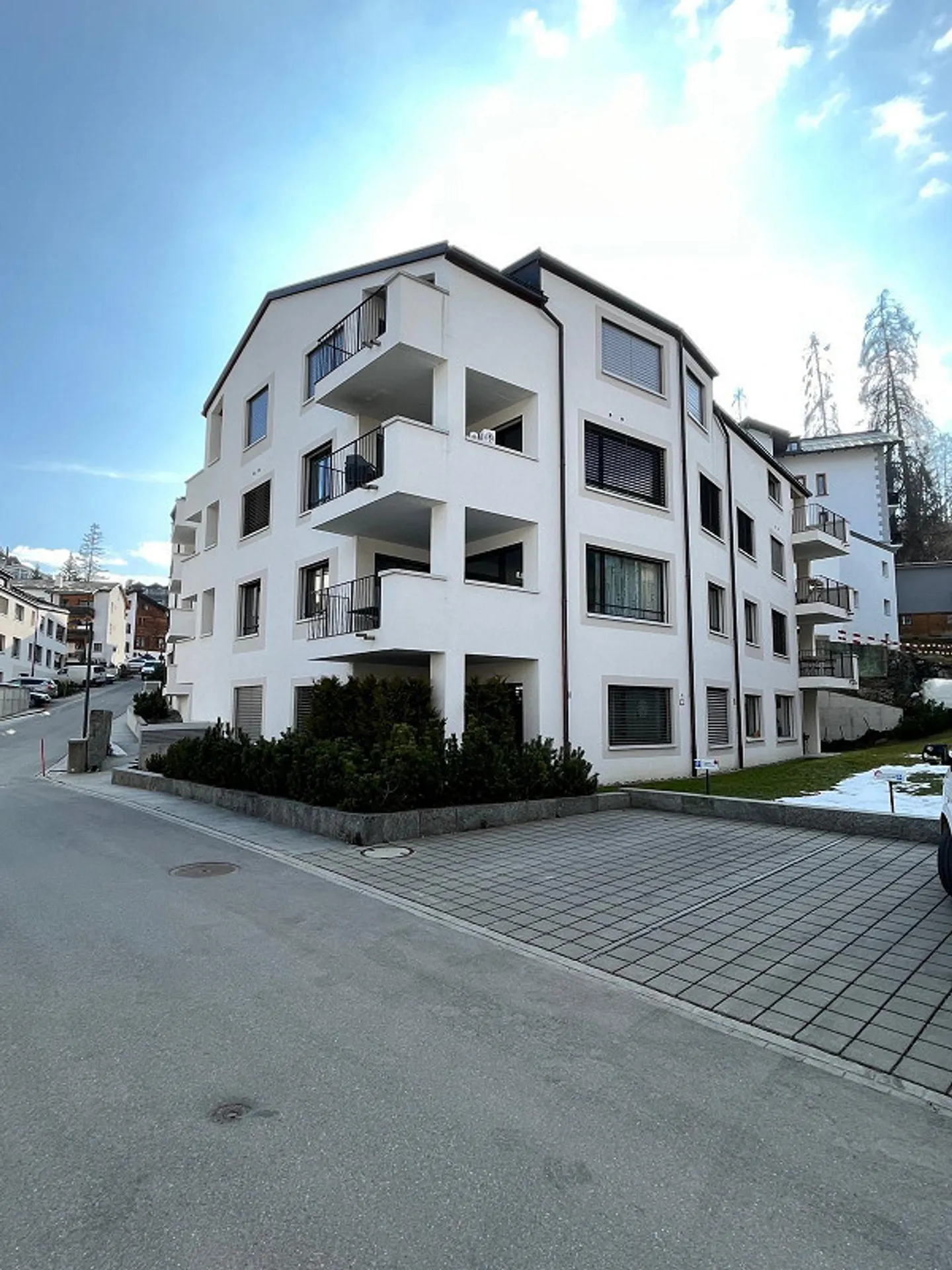 Parking space for rent in underground garage - Photo 1 of 1