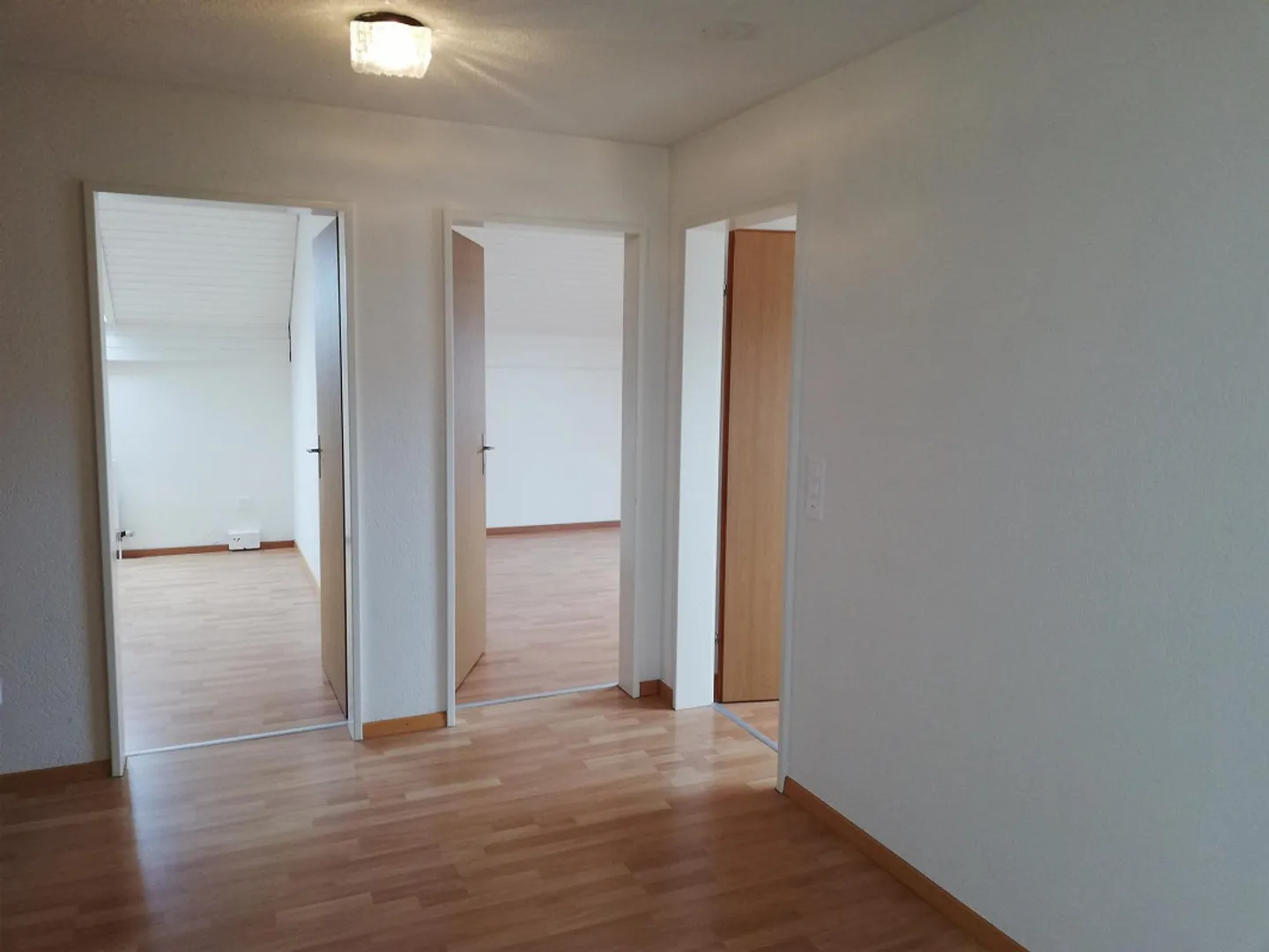 4 Room Attic Apartment in Quiet Location - Photo 5 of 10