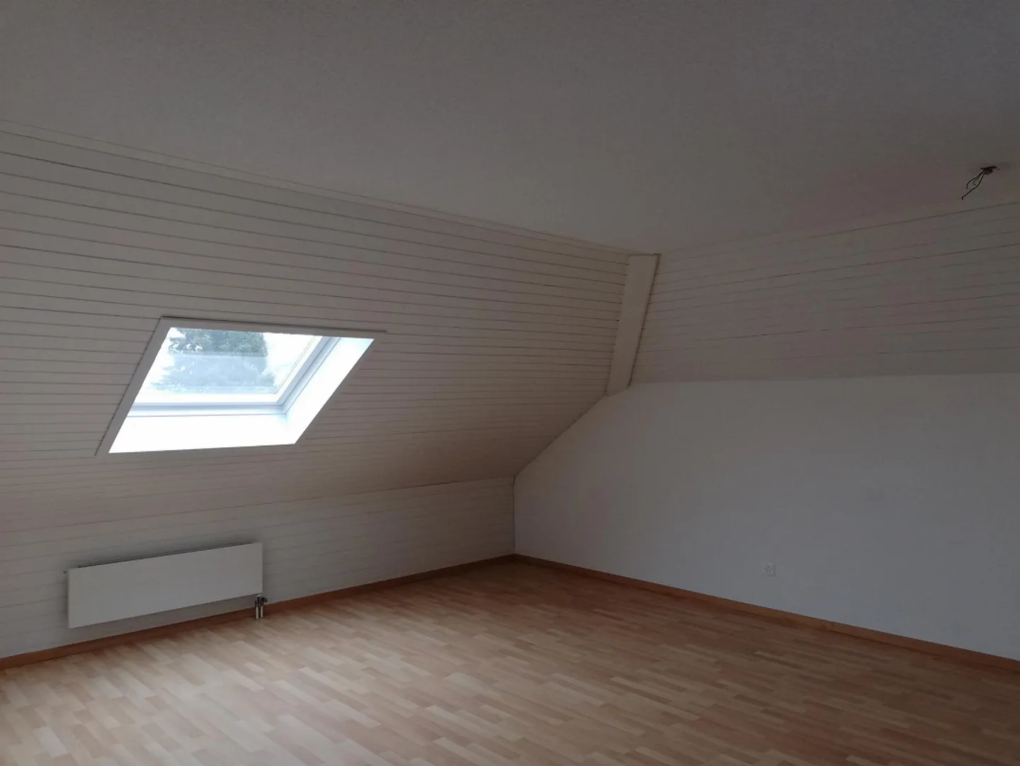 4 Room Attic Apartment in Quiet Location - Photo 6 of 10