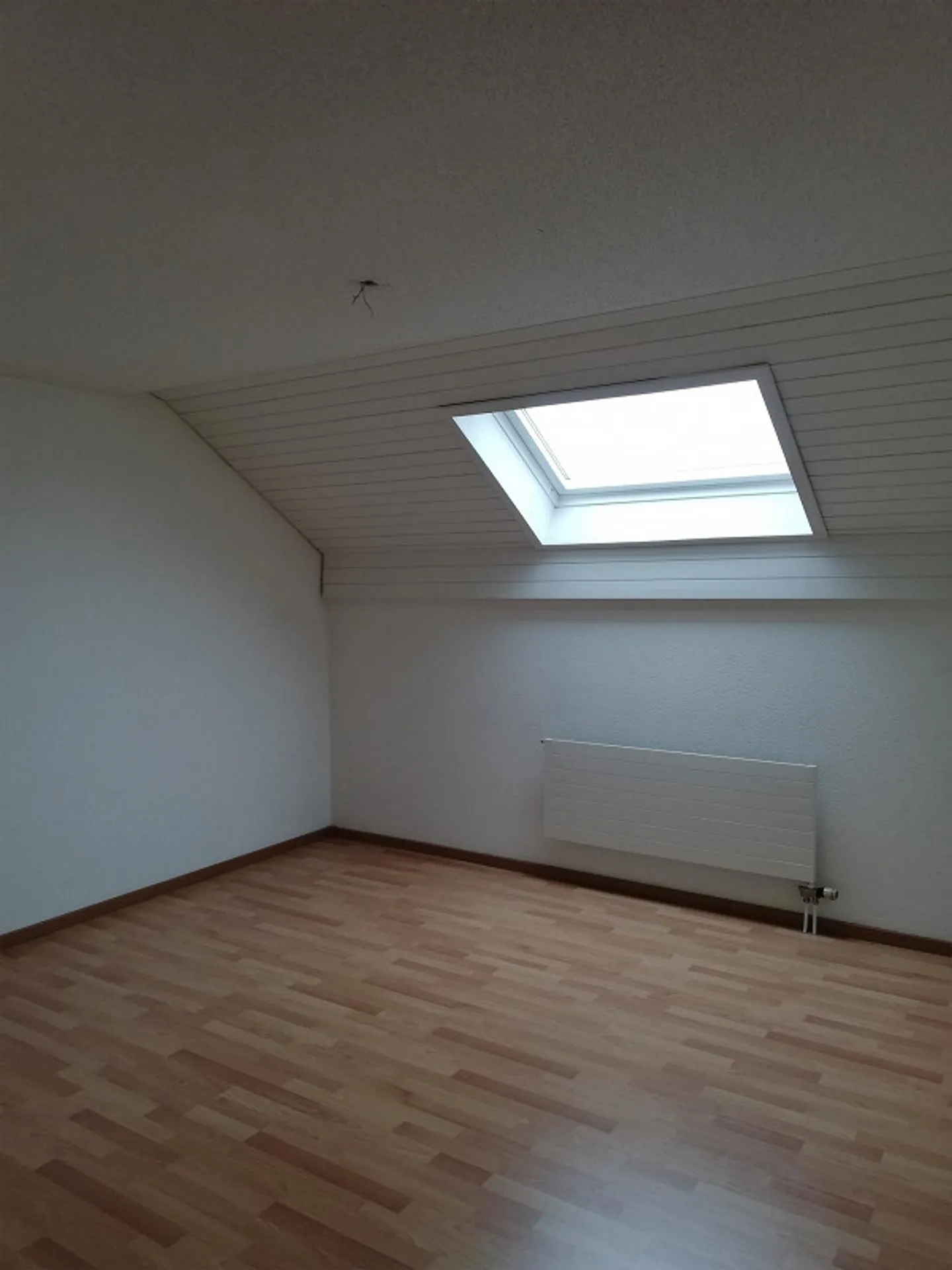 4 Room Attic Apartment in Quiet Location - Photo 7 of 10