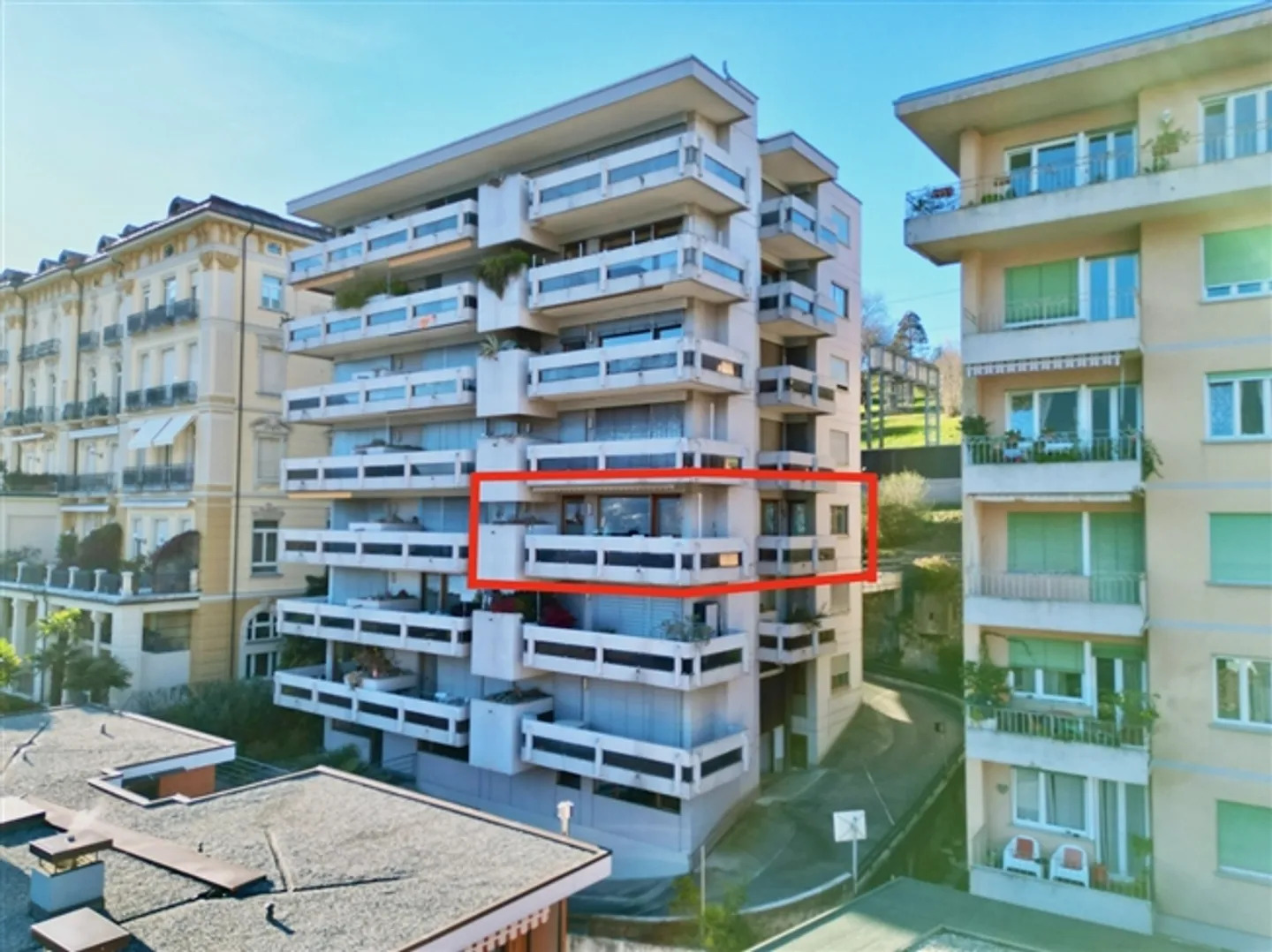 Elegant apartment with breathtaking lake view in Lugano - Photo 14 of 14