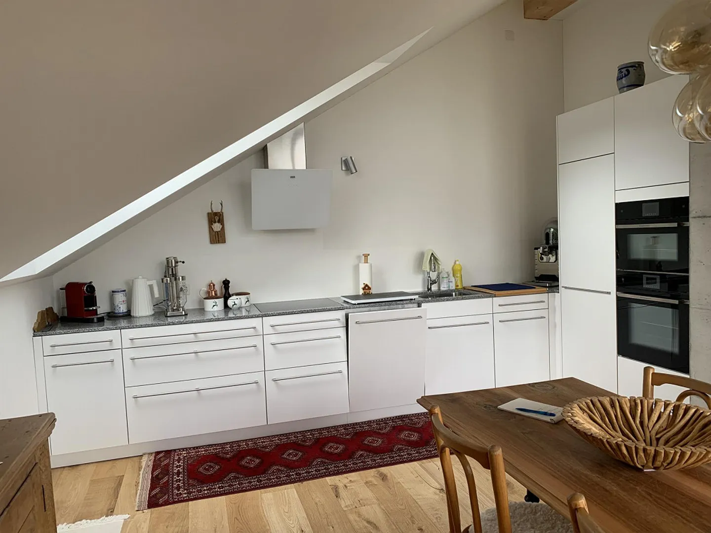 Bellissimo appartamento mansardato di 3,5 stanze a La Punt Chamues-ch con terrazza - Foto 3 di 7