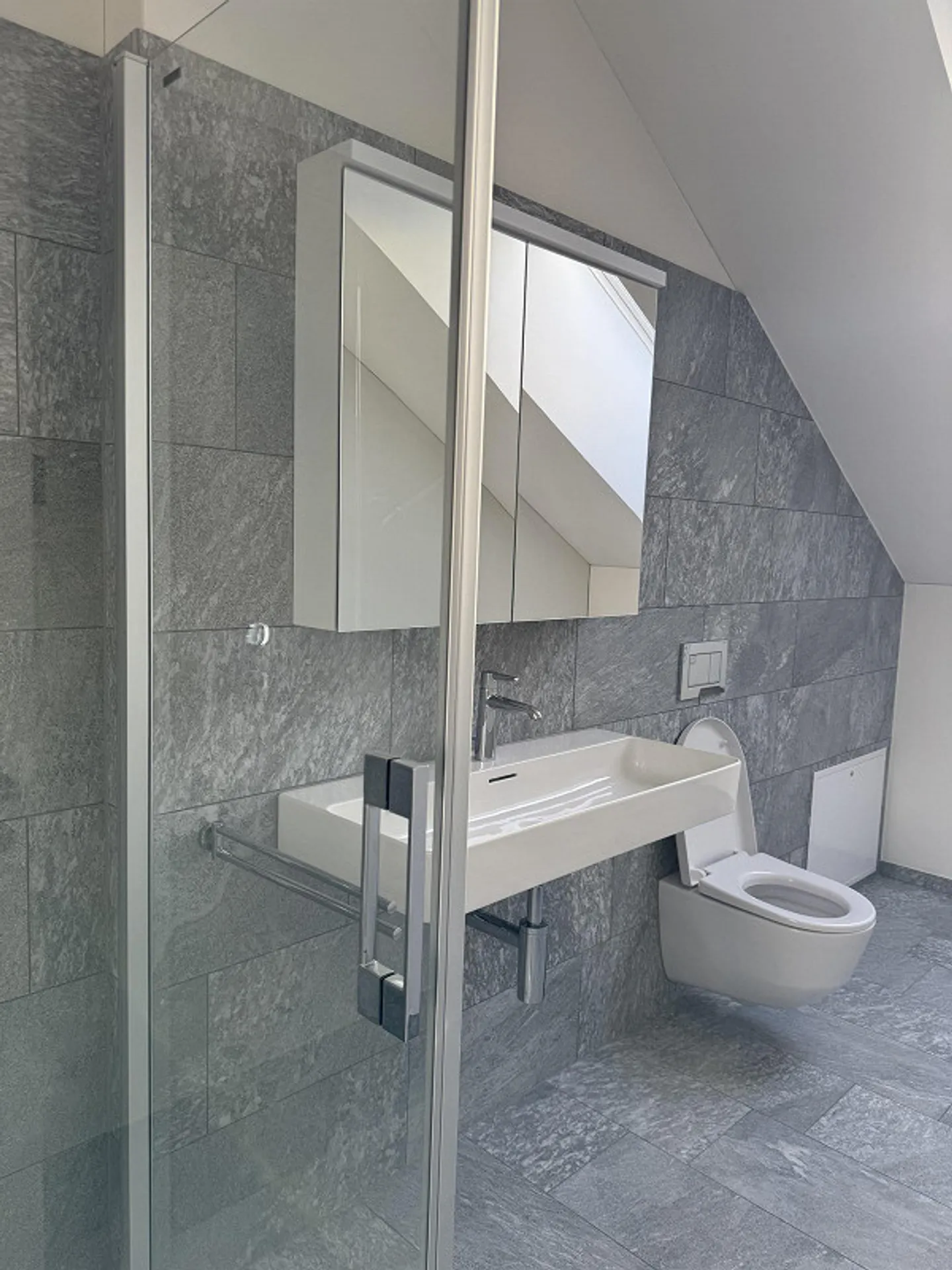 Bellissimo appartamento mansardato di 3,5 stanze a La Punt Chamues-ch con terrazza - Foto 6 di 7