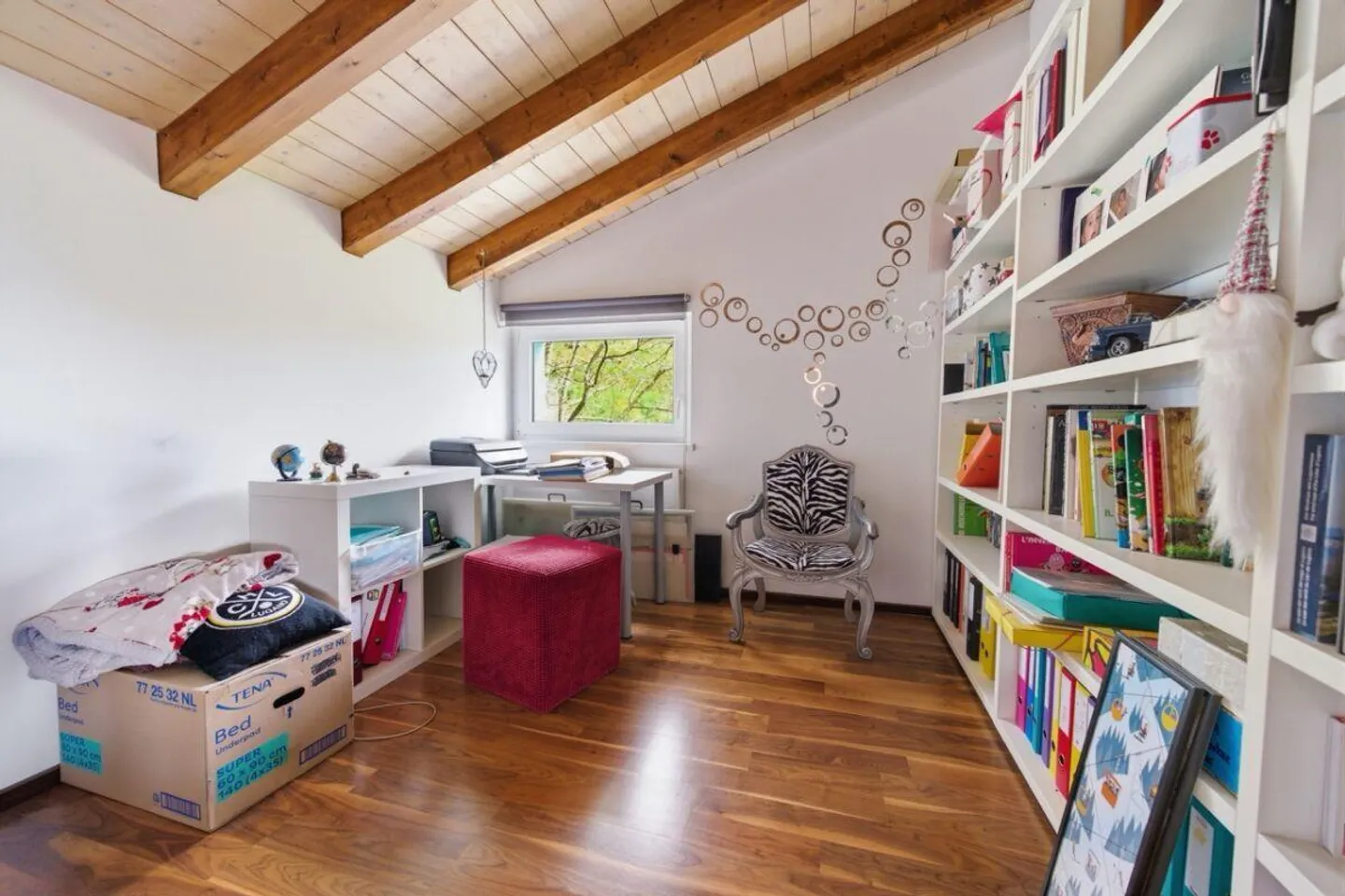 Casa spaziosa con giardino - Foto 7 di 9