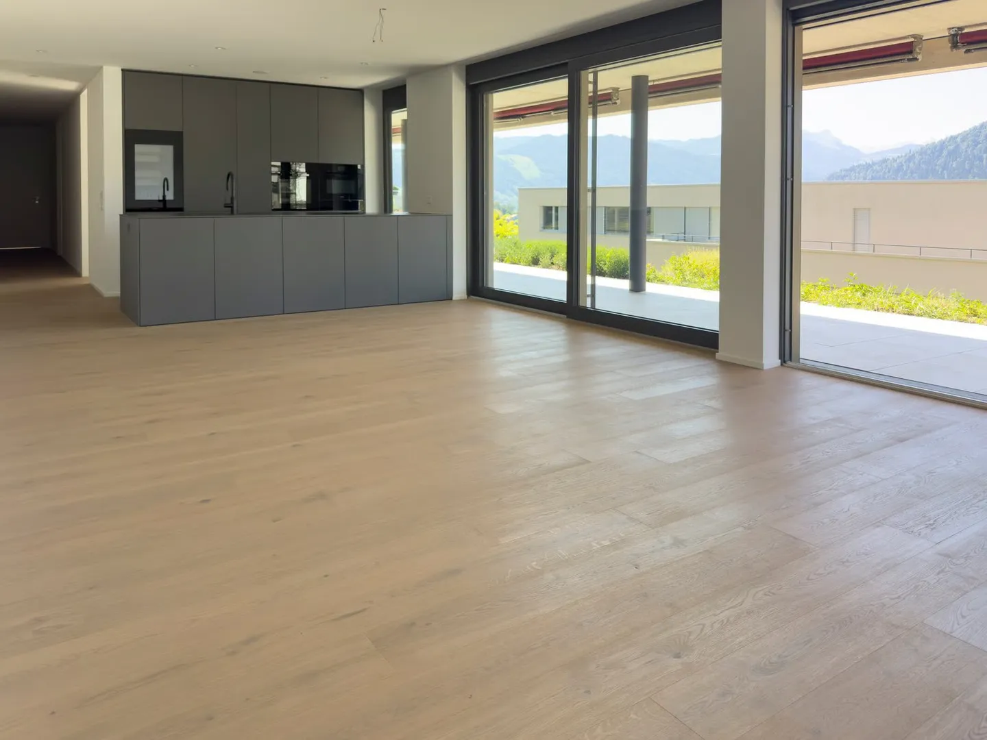 Exclusive First Occupancy Apartment with Lake View in Oberägeri - Photo 2 of 19