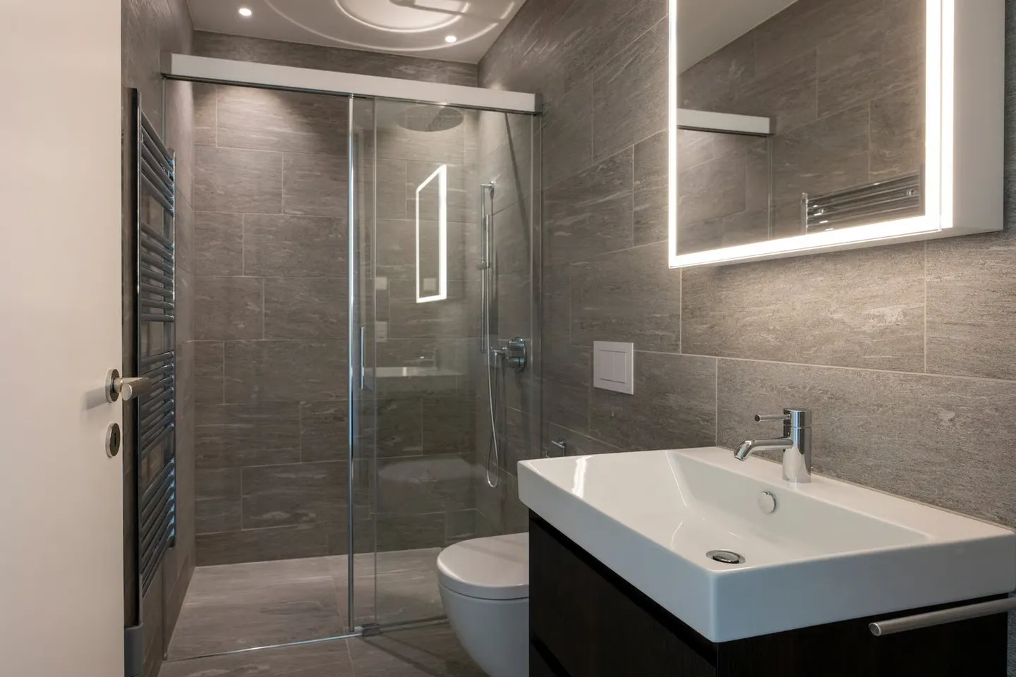 Exclusive First Occupancy Apartment with Lake View in Oberägeri - Photo 10 of 19