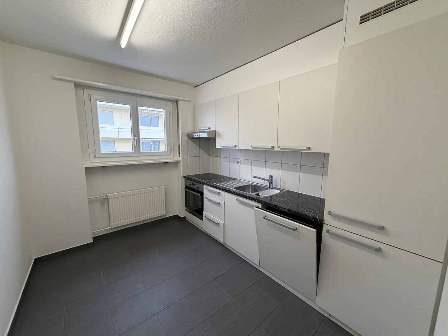 Helle 4-Zimmerwohnung an ruhiger Lage in Deitingen - Foto 1 von 7