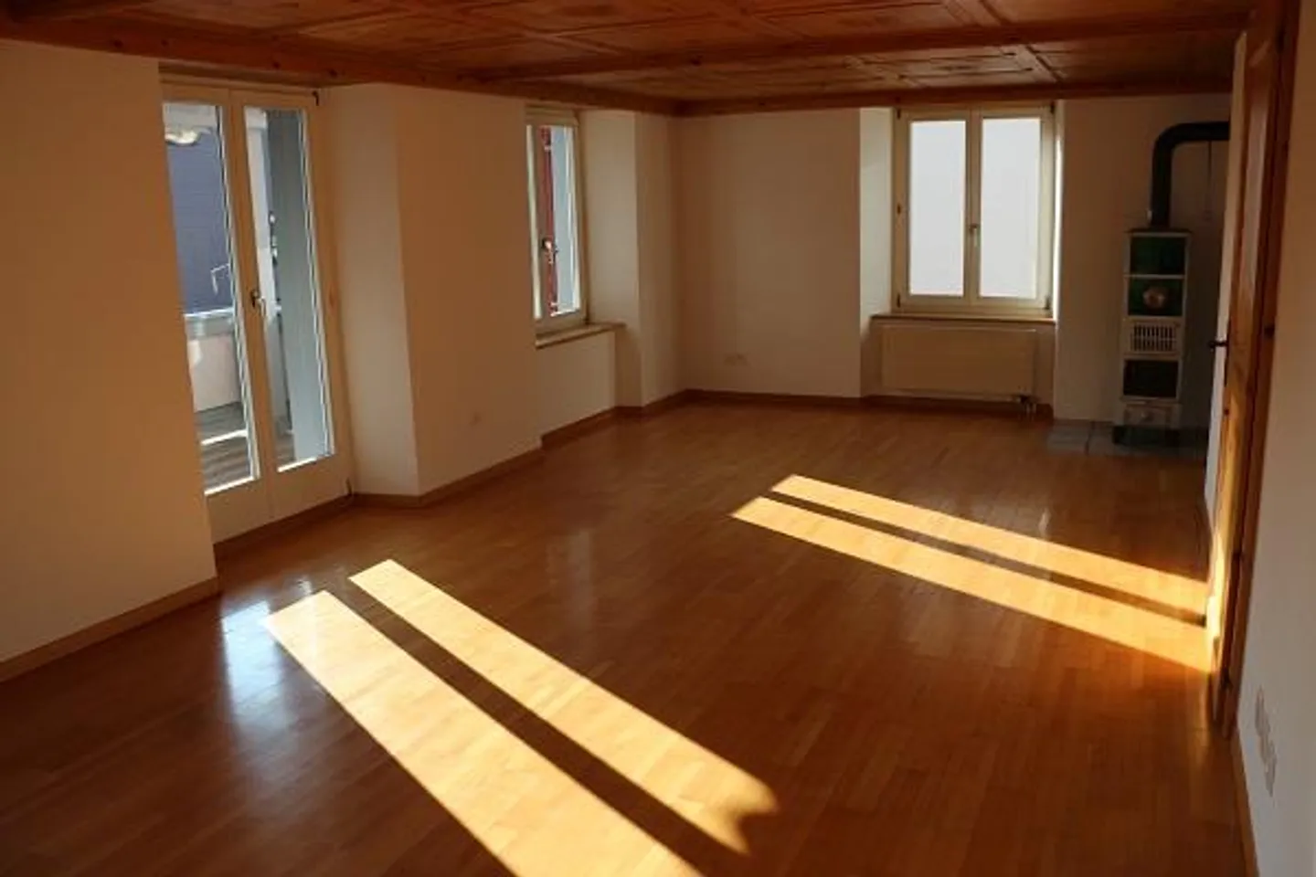 Maison bifamiliale à vendre dans un emplacement calme et central - Photo 10 sur 19