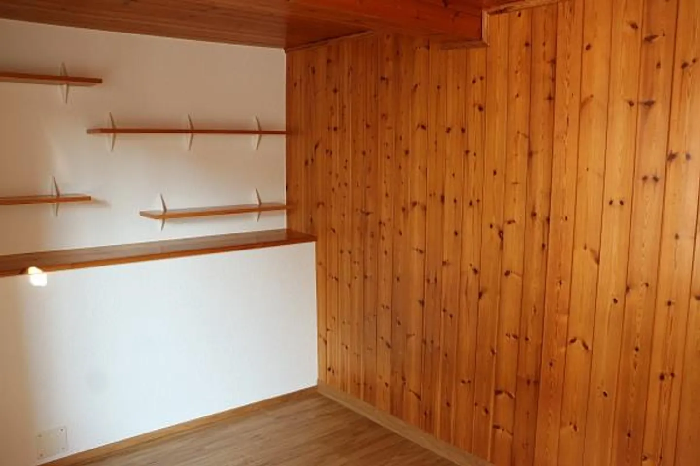 Maison bifamiliale à vendre dans un emplacement calme et central - Photo 15 sur 19