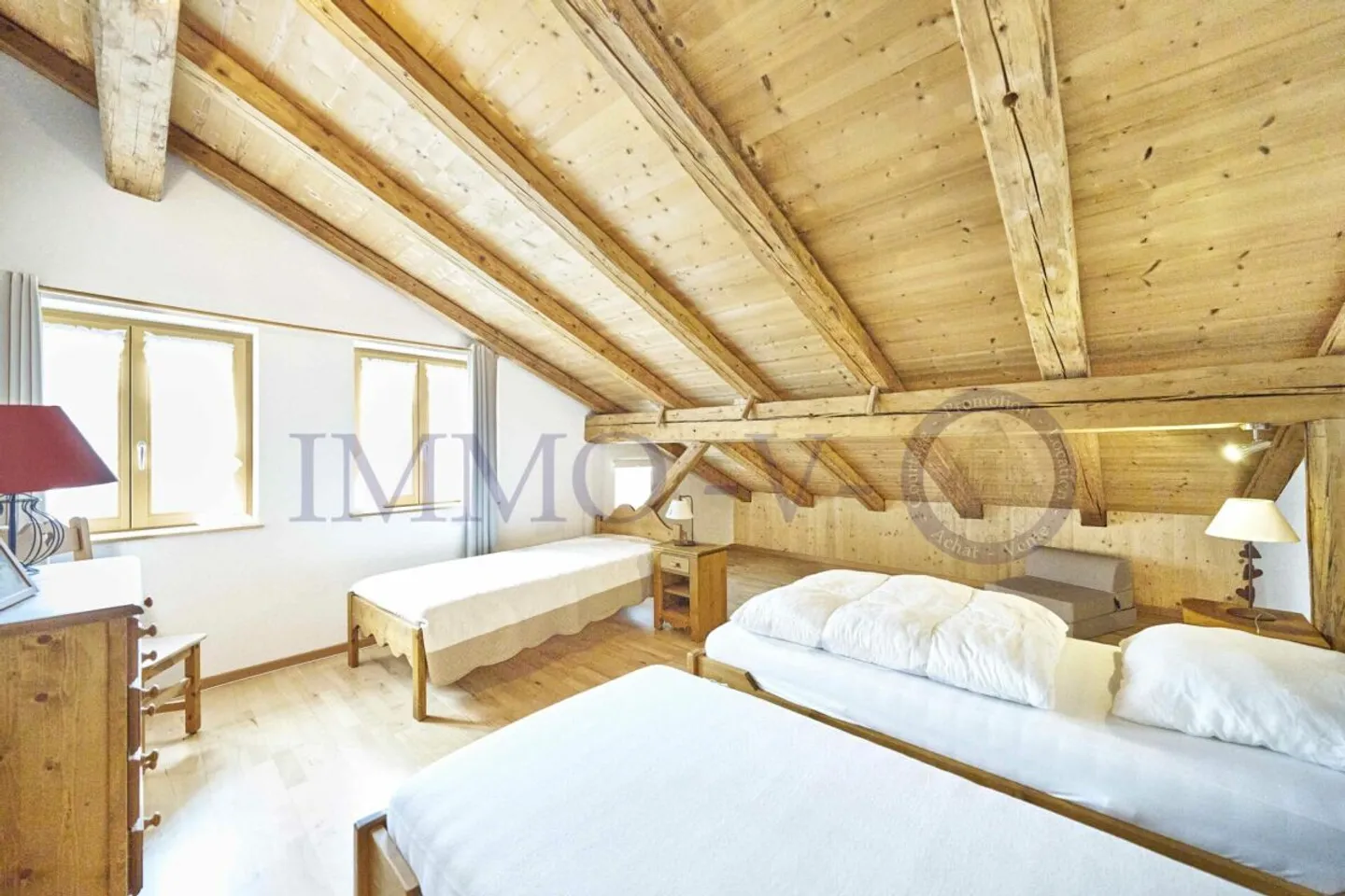 Immeuble avec charme, idéal pour les investisseurs - Photo 5 sur 18