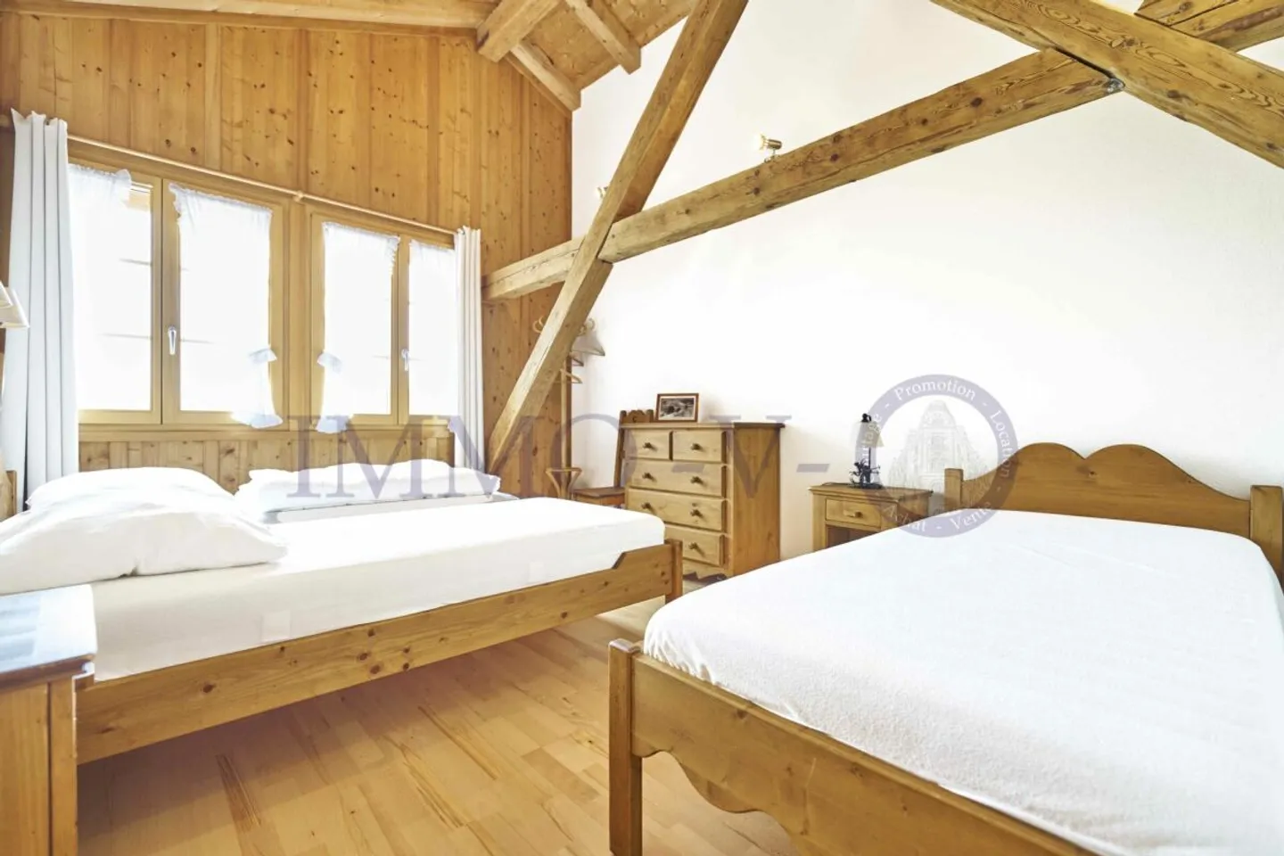 Immeuble avec charme, idéal pour les investisseurs - Photo 9 sur 18