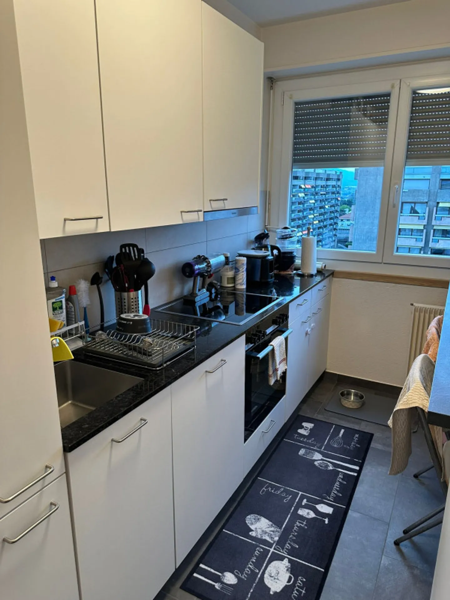 Dringend! 4 Zimmer im Petit-Saconnex mit Balkon - Foto 3 von 7
