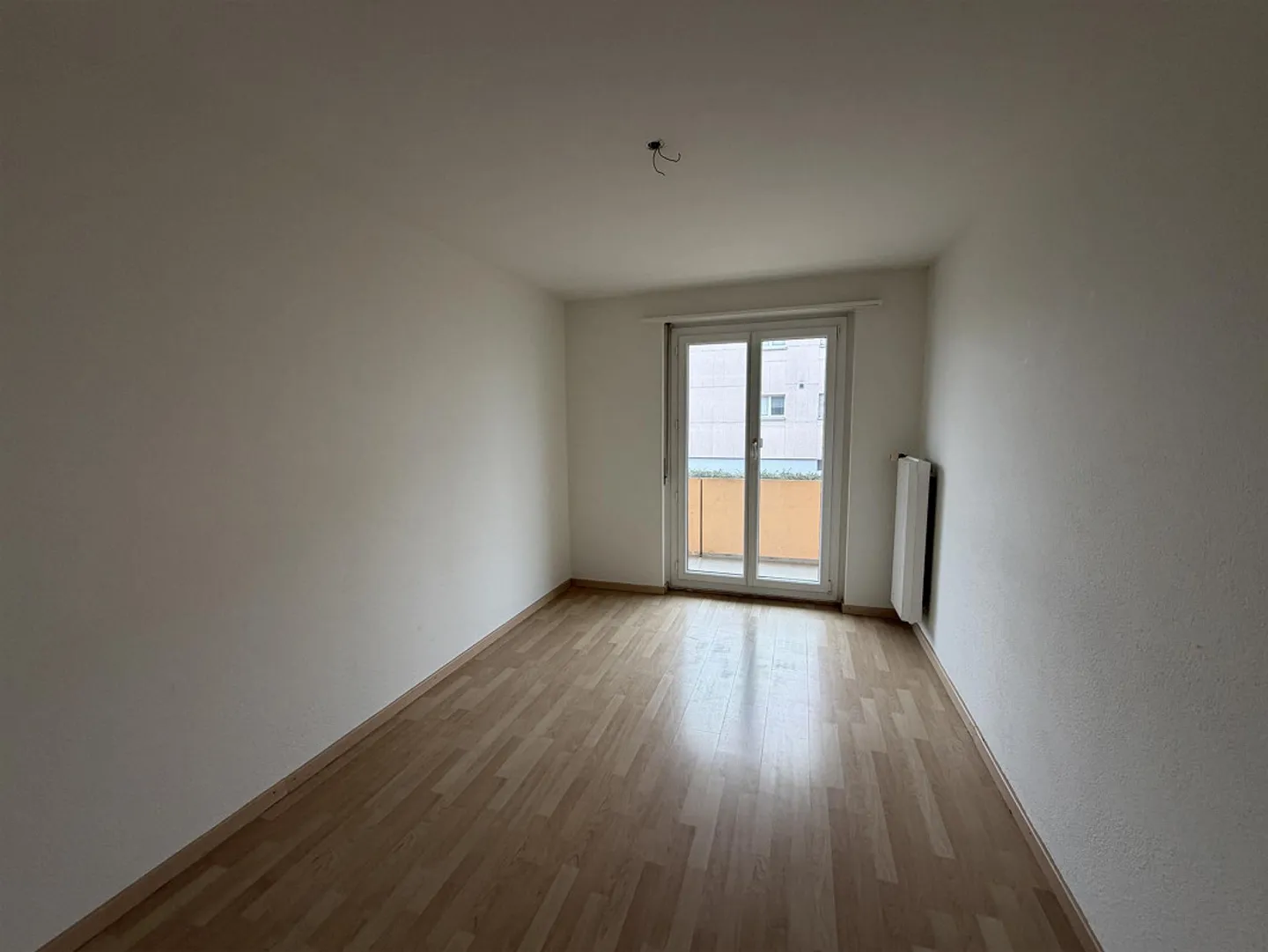 Helle 4-Zimmerwohnung an ruhiger Lage in Deitingen - Foto 3 von 7