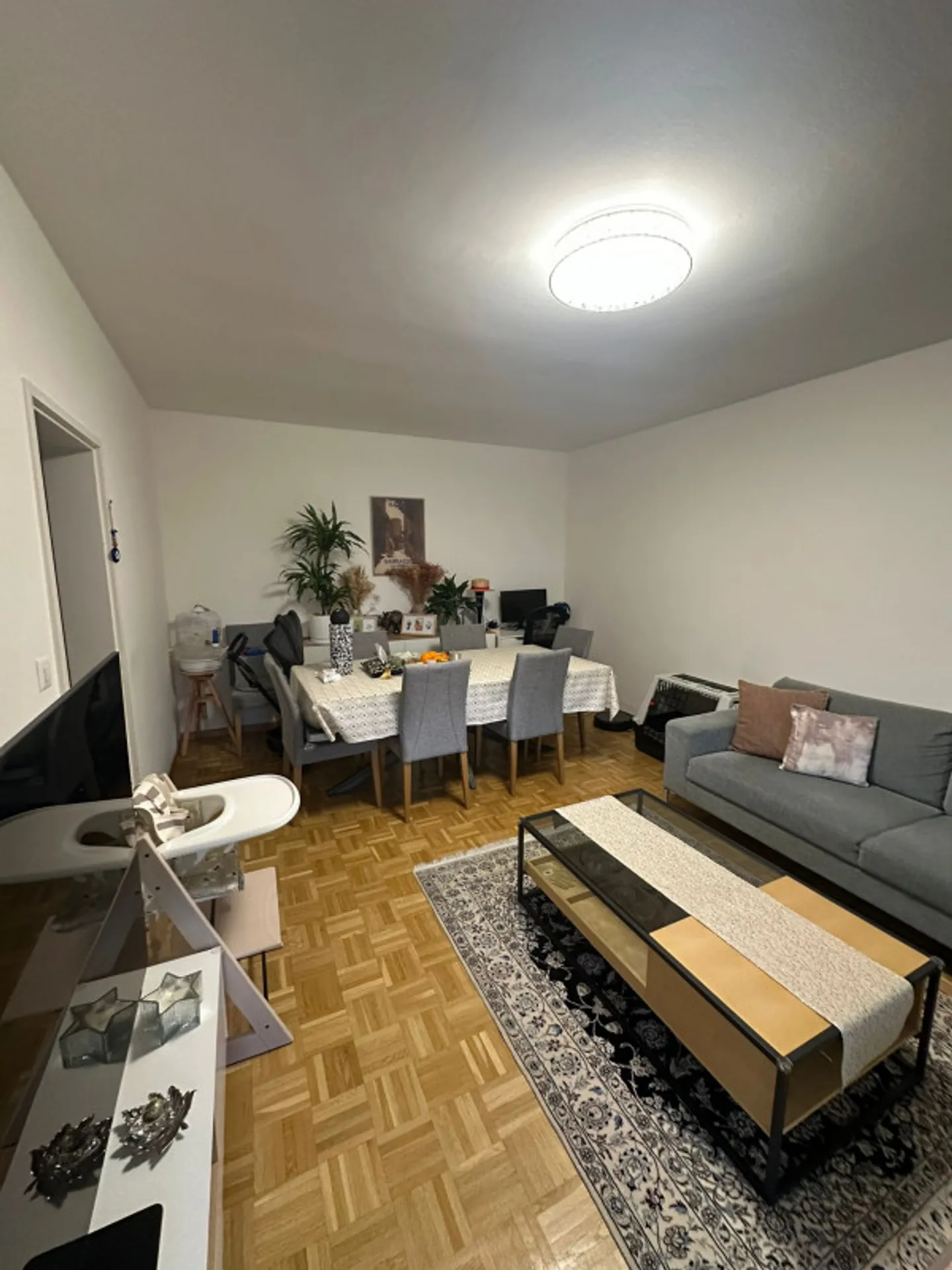 Dringend! 4 Zimmer im Petit-Saconnex mit Balkon - Foto 1 von 7
