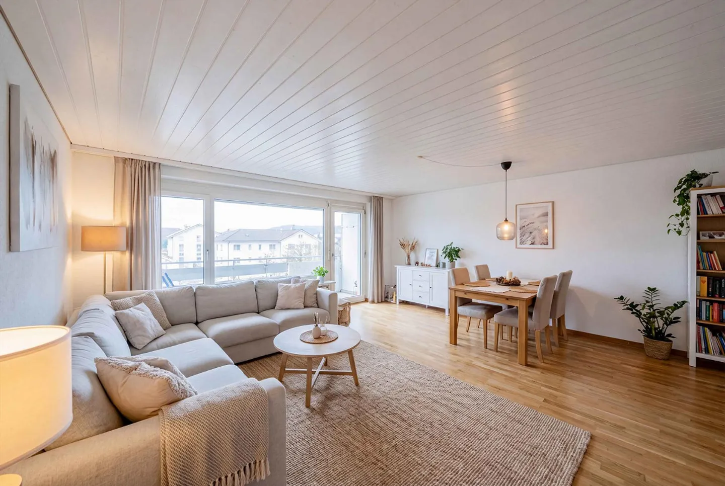 Condominio di 4,5 stanze con vista - Foto 1 di 14