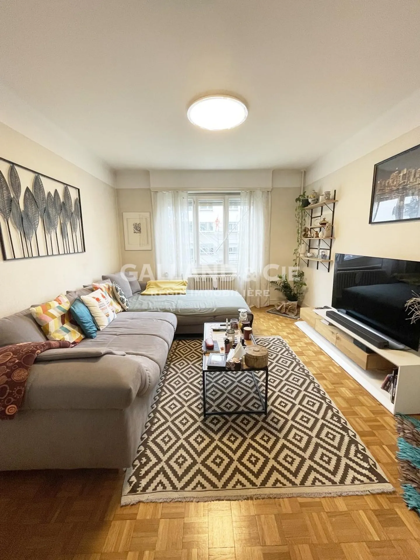 Appartamento di 2 stanze con balcone - Foto 2 di 9