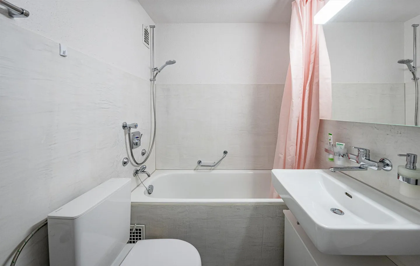 Condominio di 4,5 stanze con vista - Foto 7 di 14