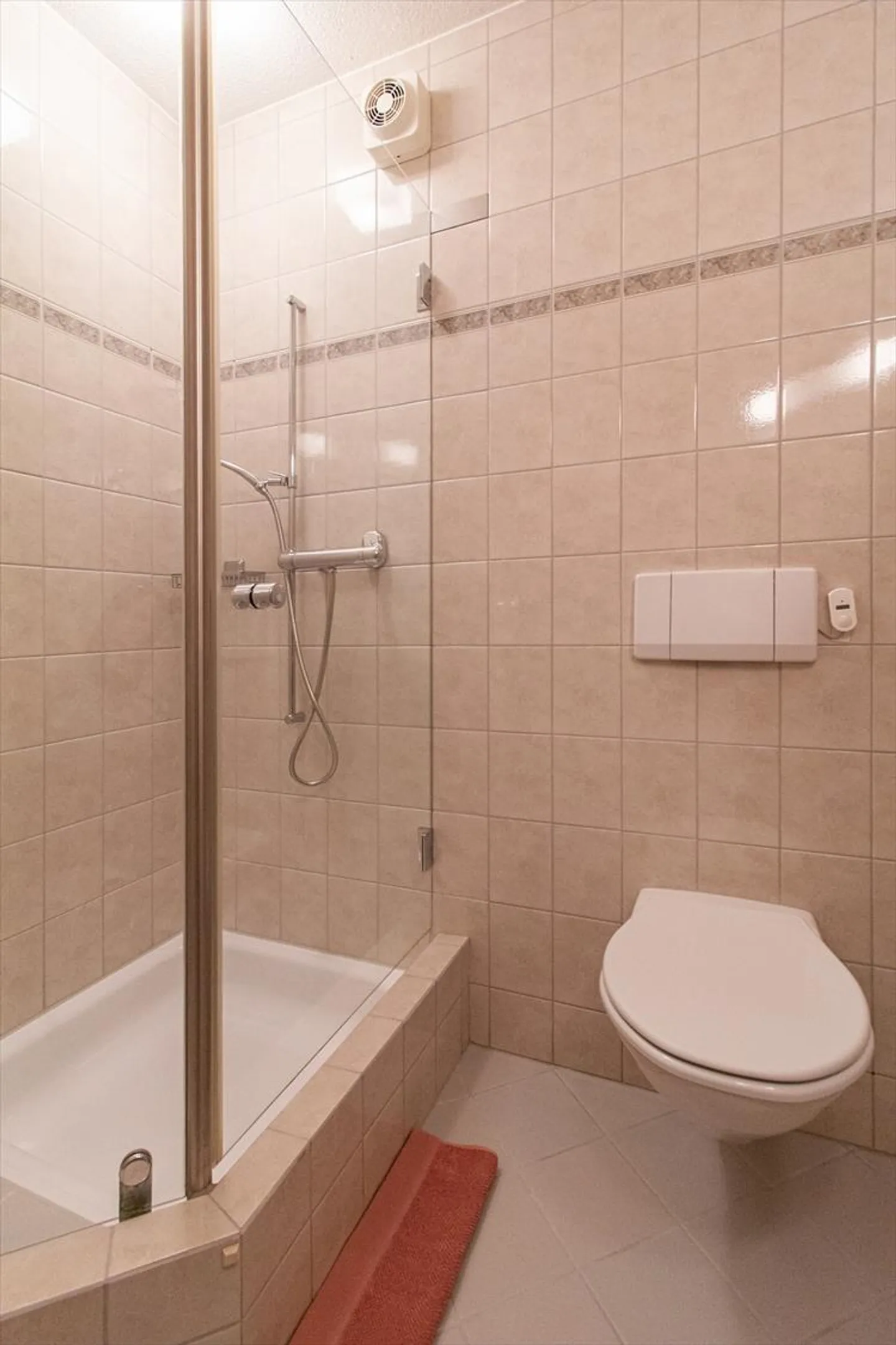 «Grosszügige Dachwohnung» - Foto 7 von 13