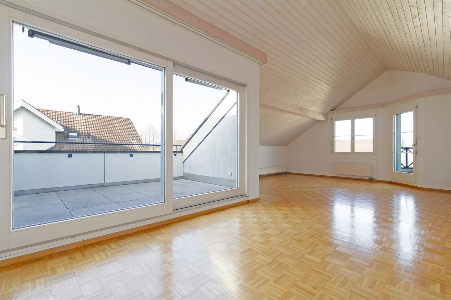 «Grosszügige Dachwohnung» - Foto 8 von 13