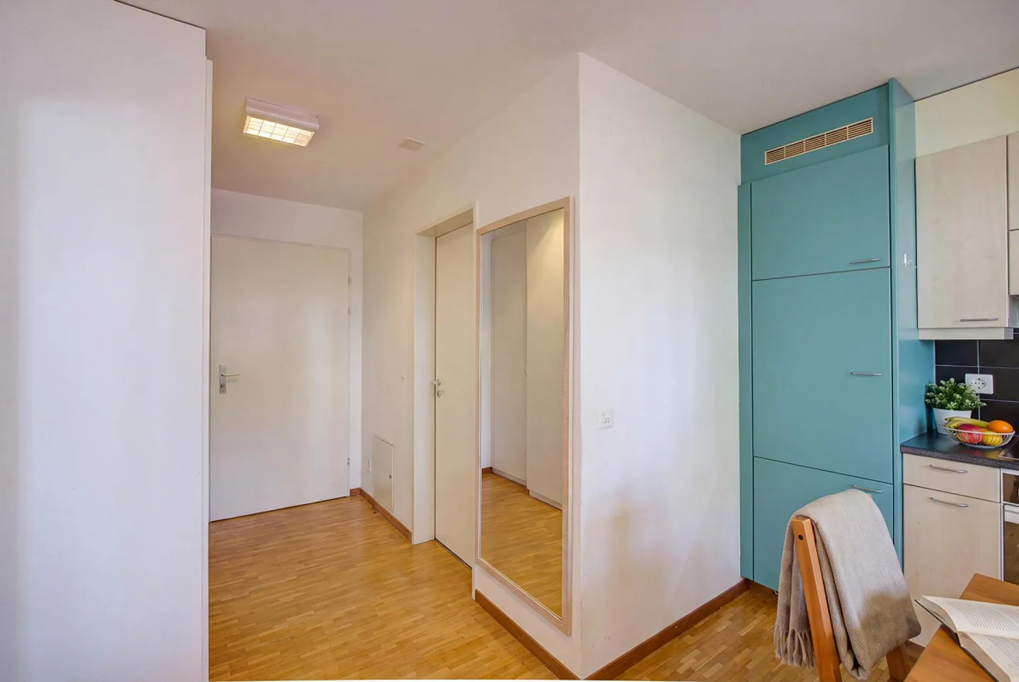 VIVRE COMPACT DANS UN BEL ENVIRONNEMENT - APPARTEMENT DE 1.5 PIÈCES À ZWILLIKON - Photo 5 sur 5