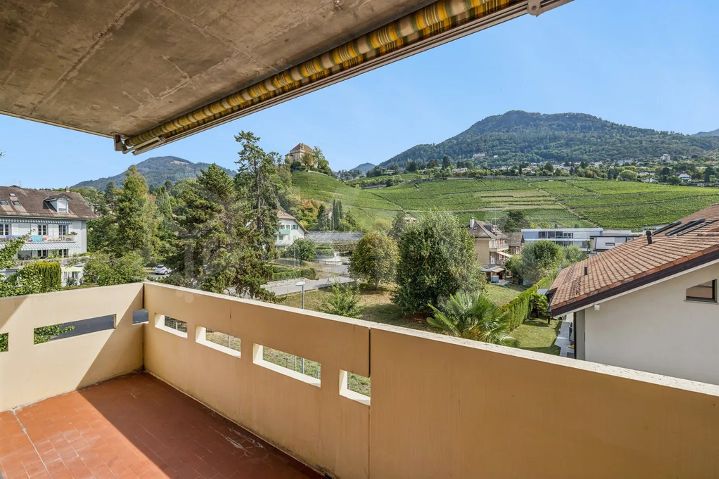 Vollständig renovierte 3-Zimmer-Wohnung in Clarens - Foto 9 von 10