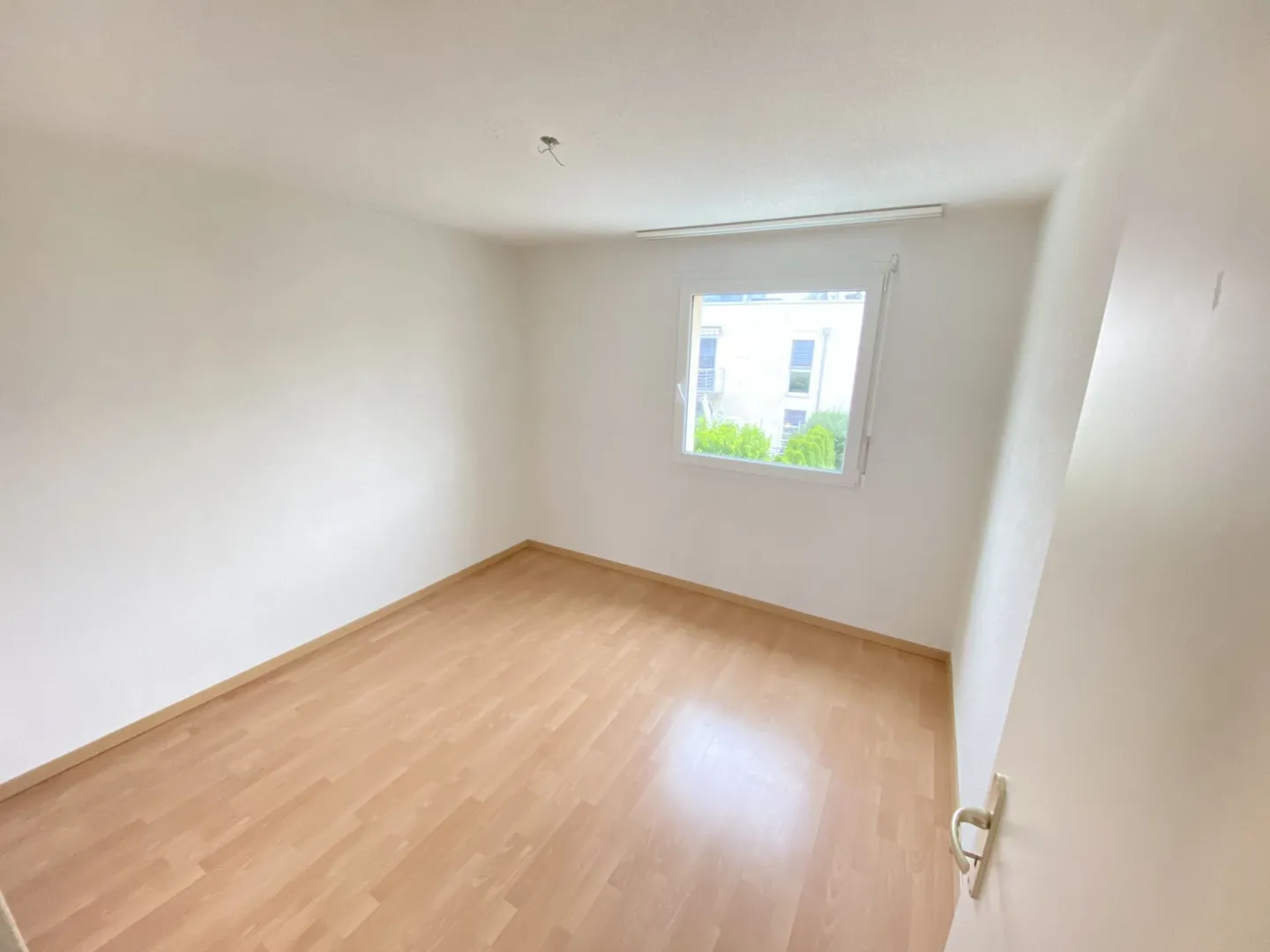 Appartement ensoleillé et calme avec tour de lavage privé - Photo 7 sur 11