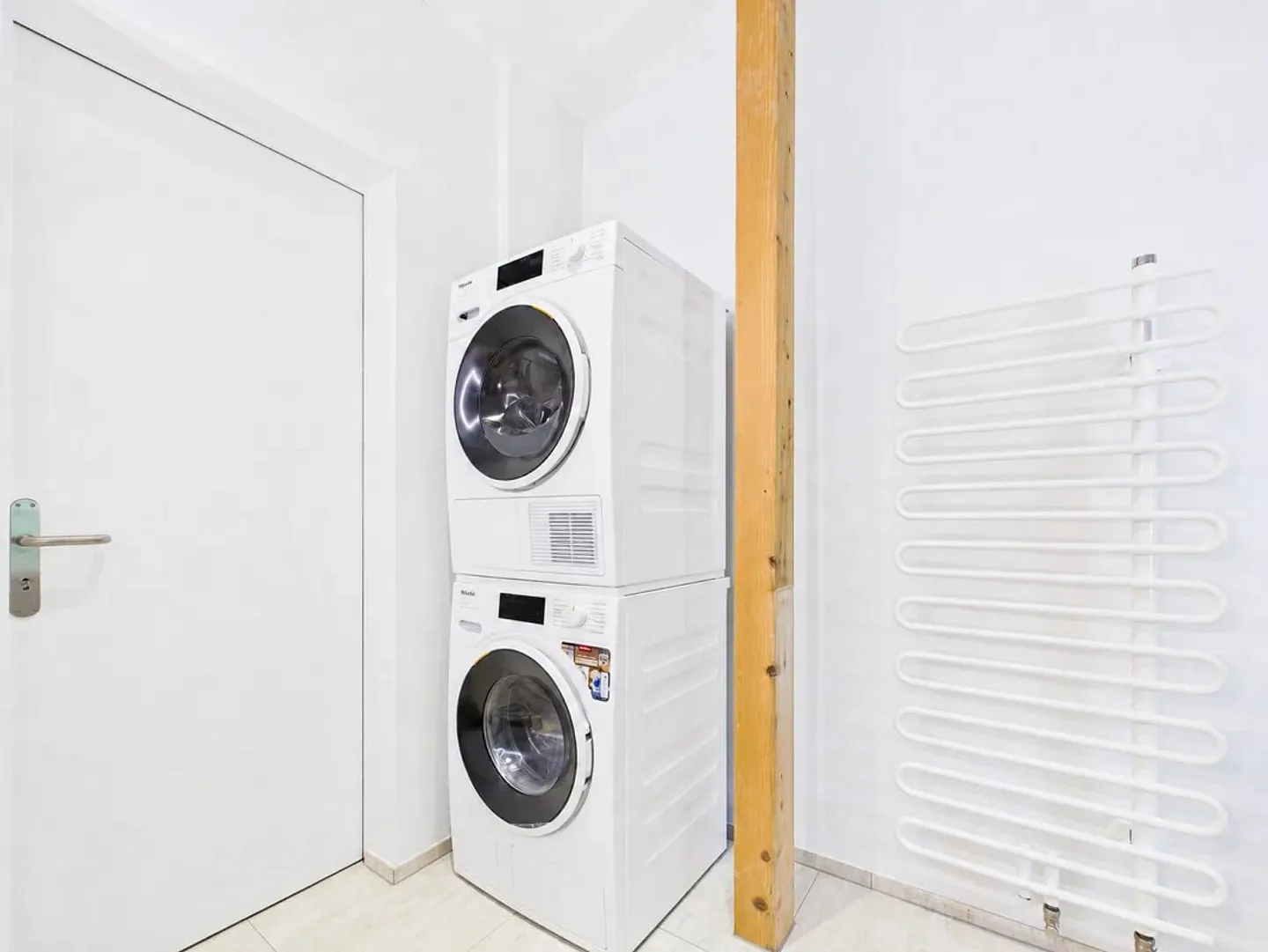 Stilvolle Maisonette mit Seesicht - Foto 10 von 13