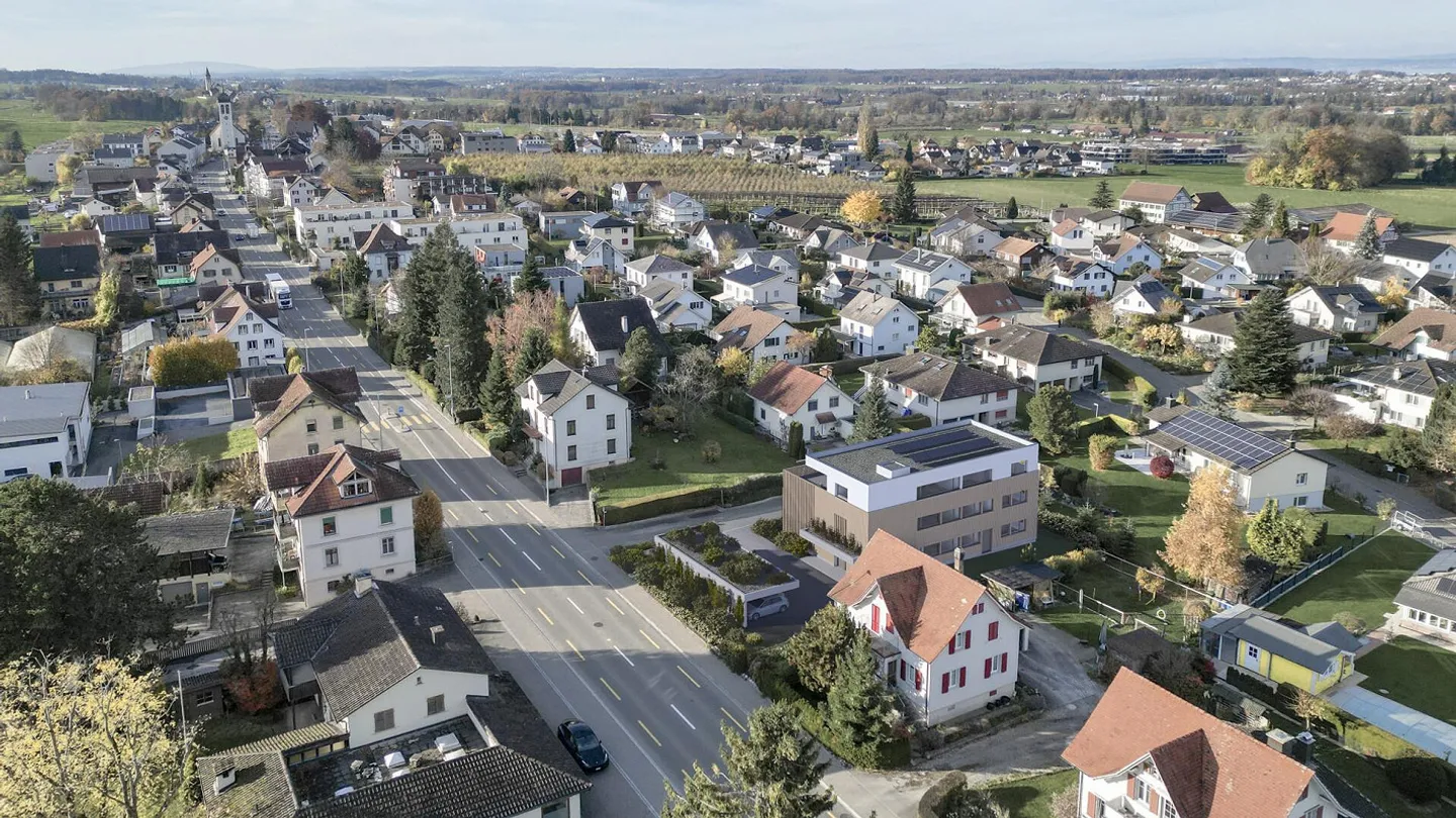 Appartamento con giardino con ampio spazio abitativo e verde - Foto 1 di 7
