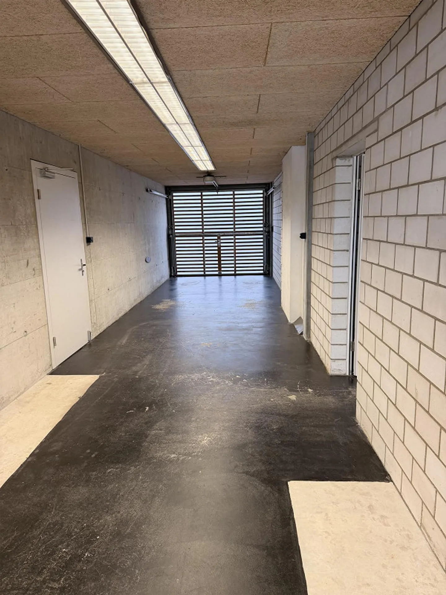 Vielseitiger Werkstattbereich - Foto 7 von 10