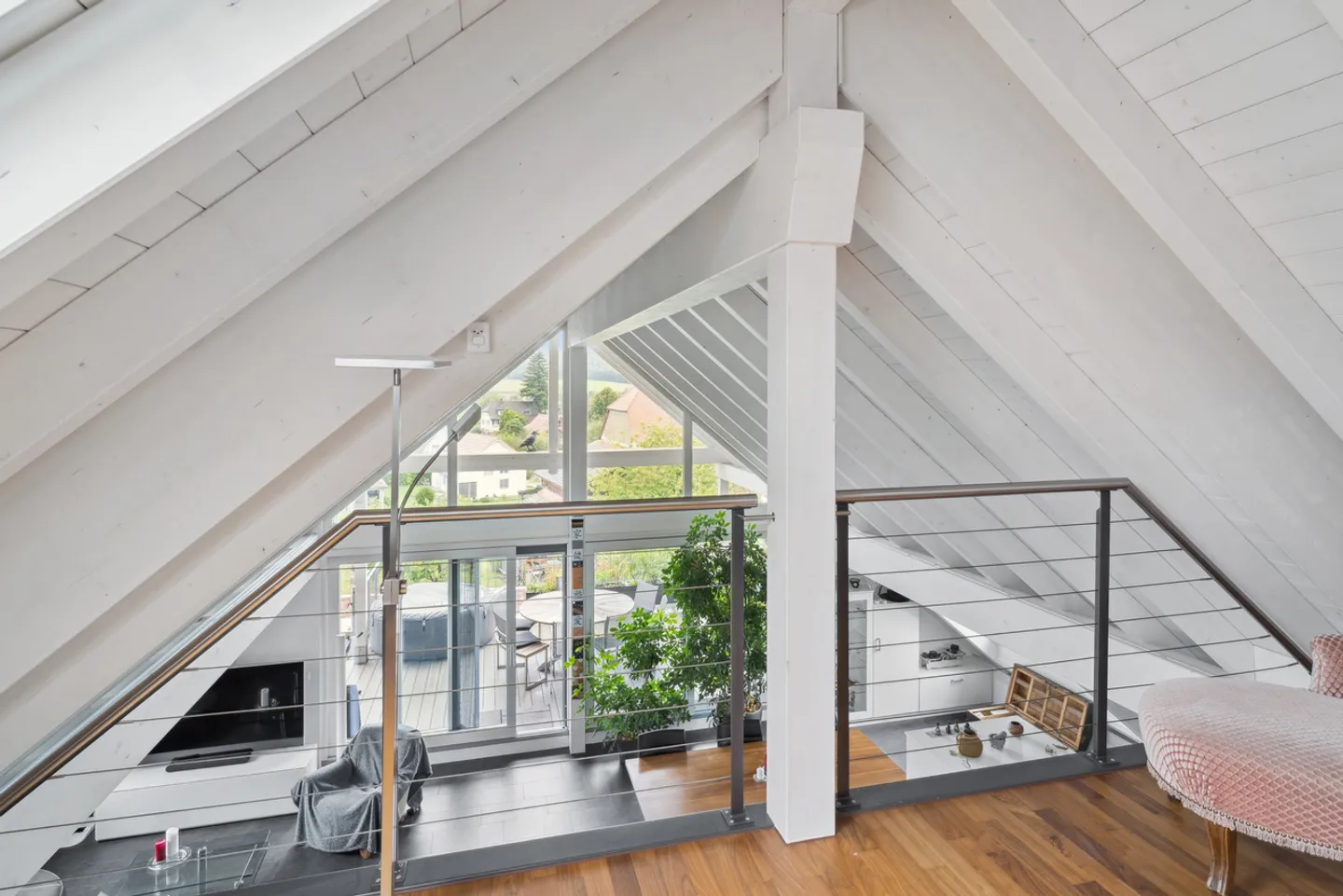 Nouveau prix : Appartement en maisonette exclusif avec des équipements élégants - Photo 4 sur 10