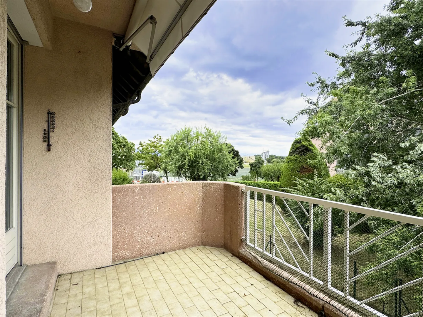 Beautiful recently renovated apartment in Gland - Photo 5 of 10