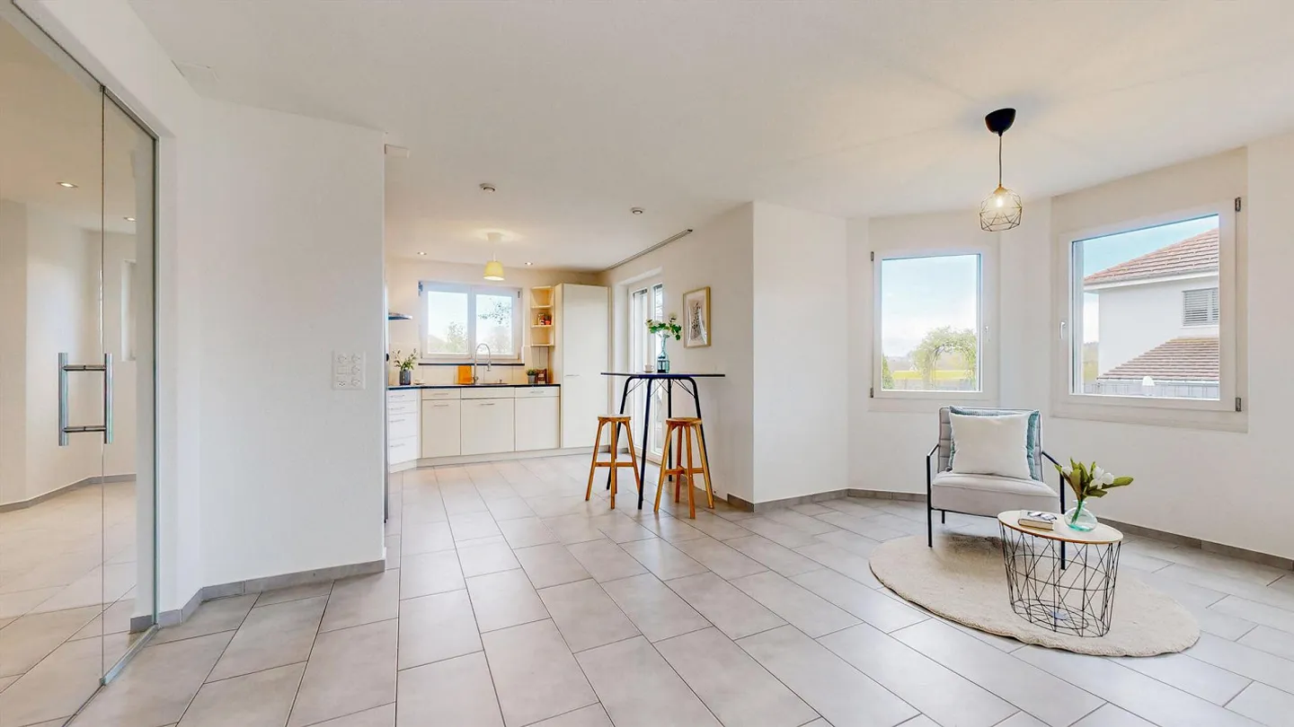 MODERN DETACHED SINGLE-FAMILY HOUSE - Photo 2 of 8