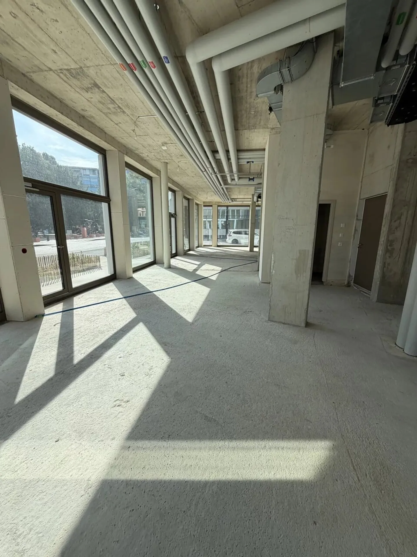 Commercial Space in Vibrant Area - Photo 3 of 4