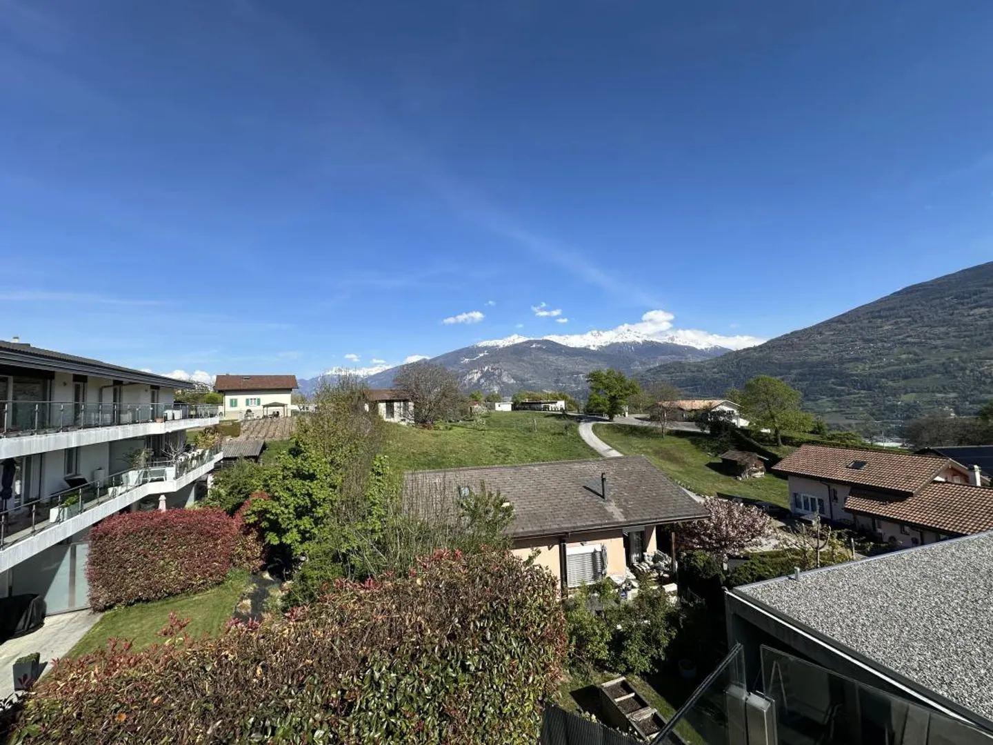 Savièse / Ormône – Casa bifamiliare con 6.5 stanze, garage doppio e piscina - Foto 11 di 30