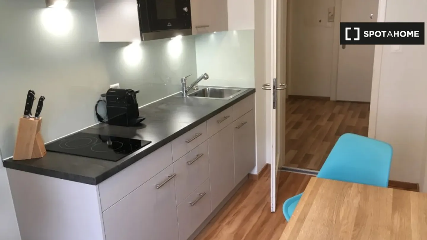 Découvrez, visitez et louez votre nouveau chez-vous en ligne en toute confiance. - Photo 5 sur 8