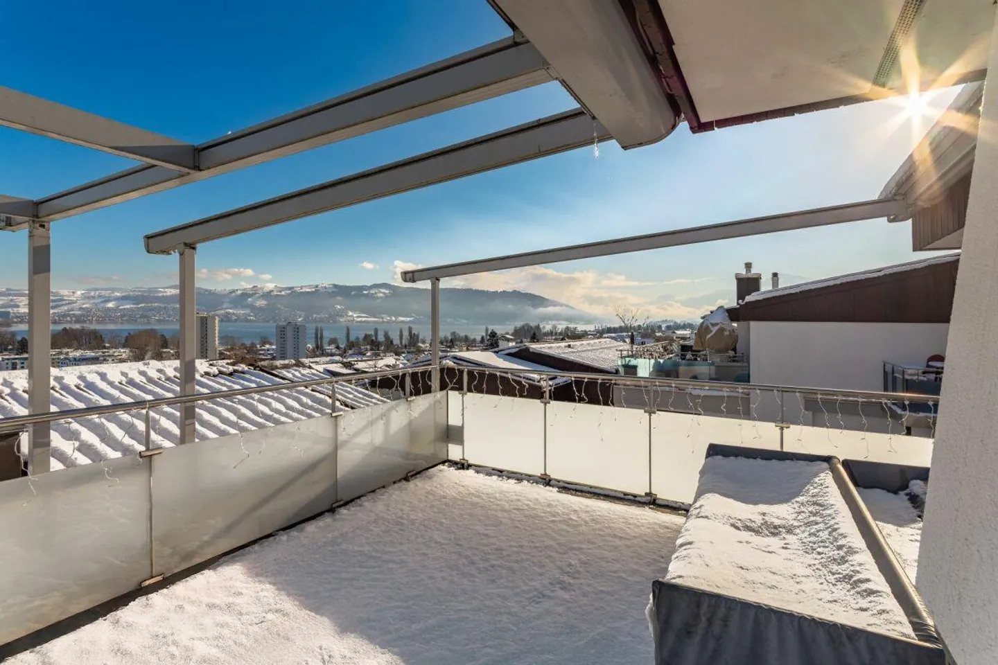 Bellissima casa unifamiliare ristrutturata di 6 1/2 stanze a Hünenberg See - Foto 6 di 21